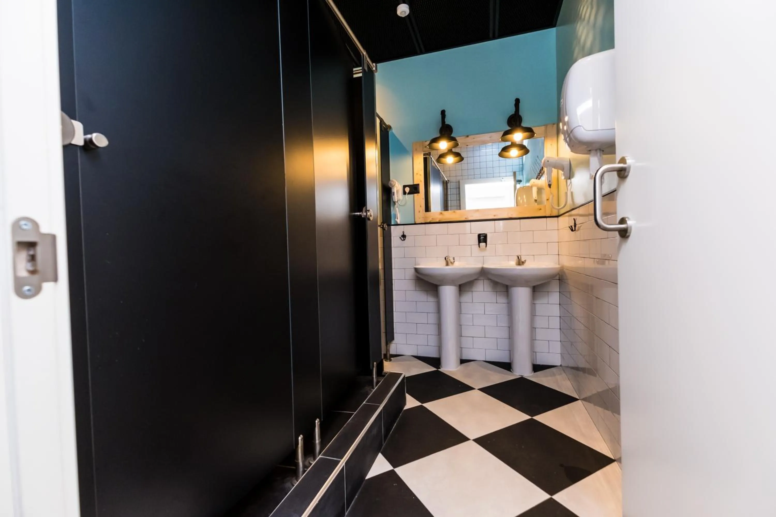 Bathroom in Far Home Bernabeu