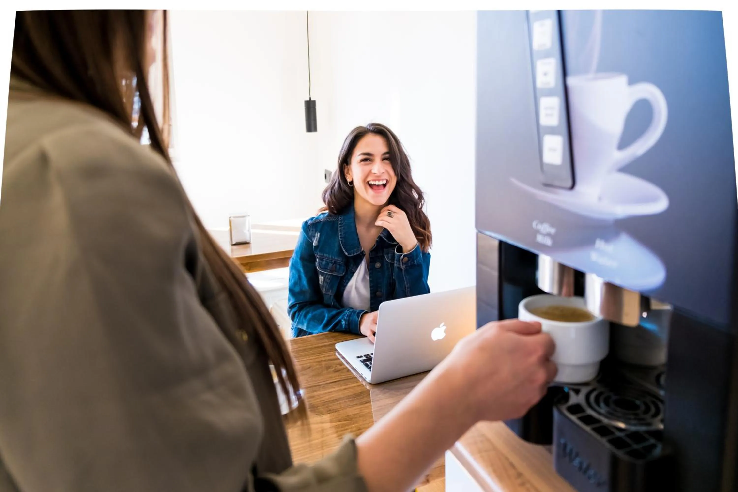 Communal lounge/ TV room in Far Home Bernabeu