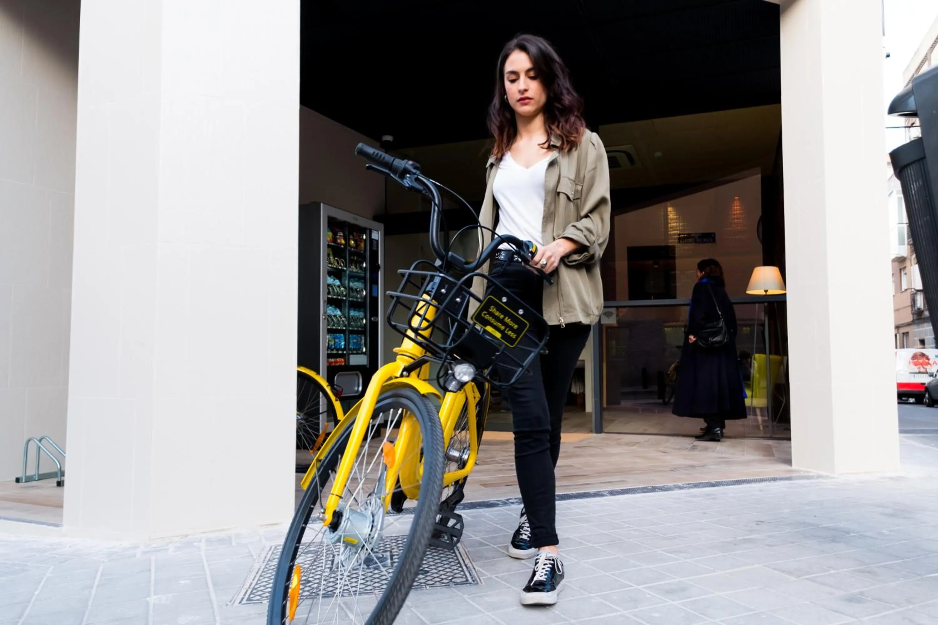 Facade/entrance in Far Home Bernabeu