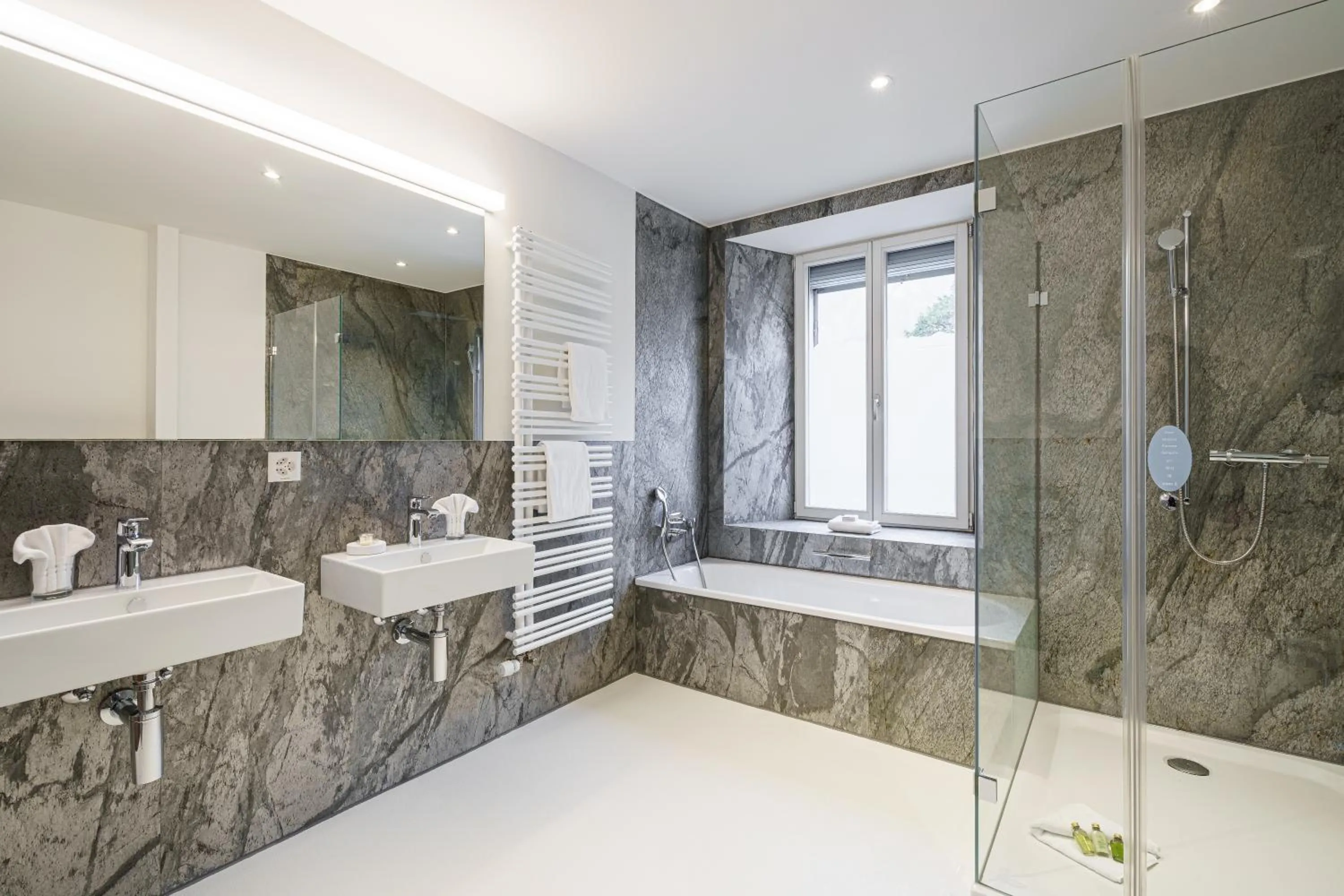 Bathroom in Hotel Du Nord