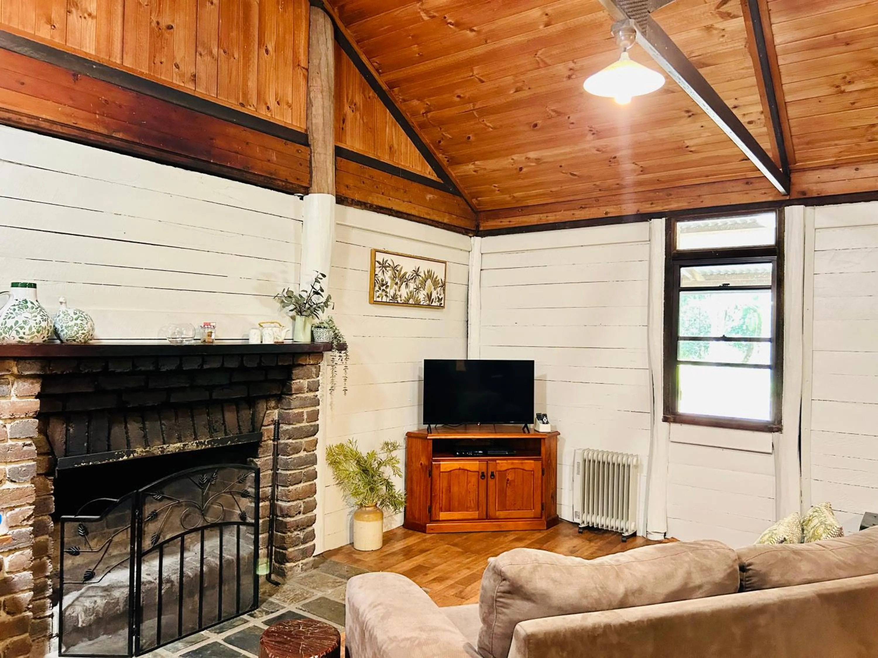 TV and multimedia in Ferns Hideaway Resort