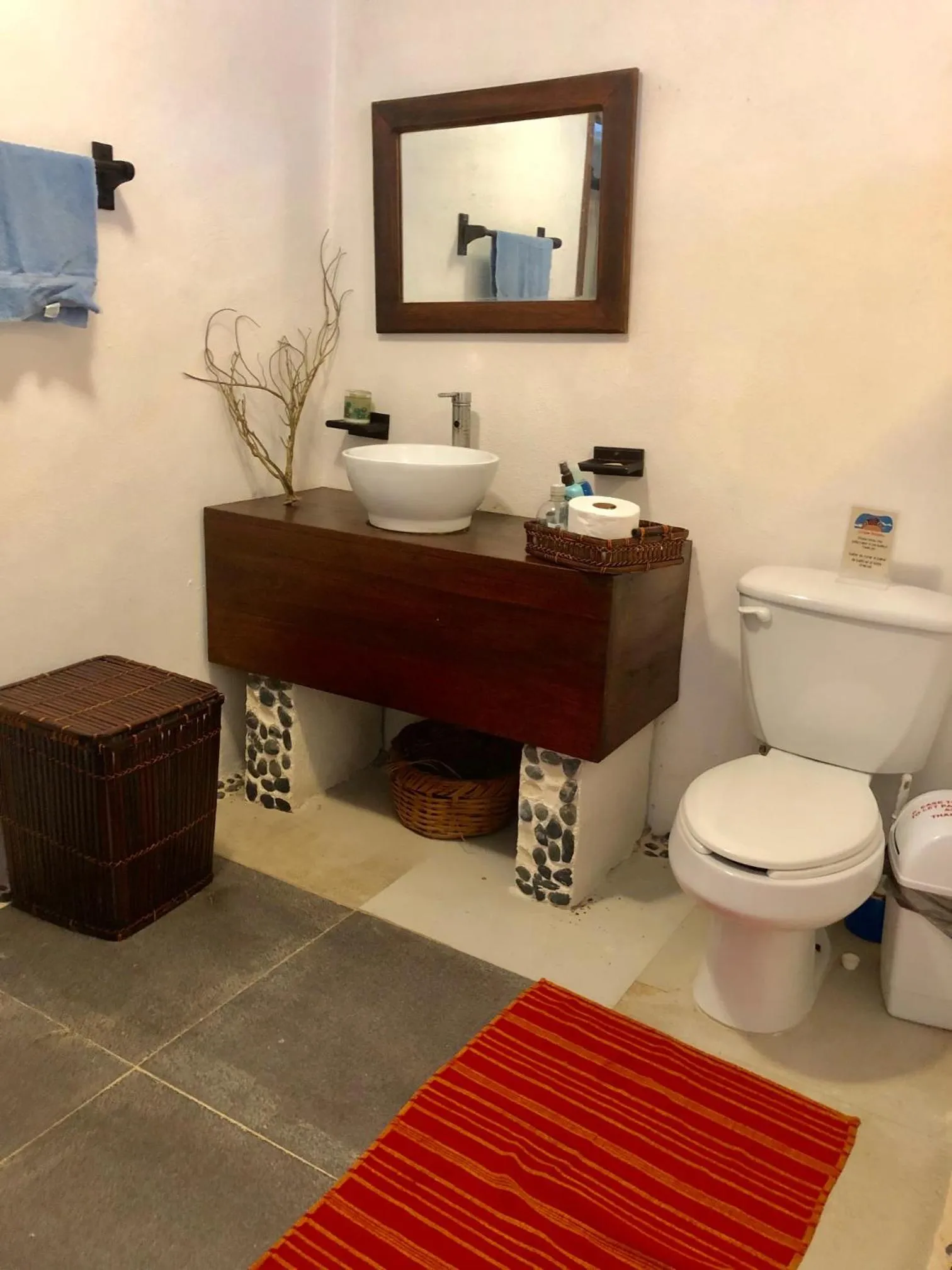 Bathroom in Ch'ejum bungalow