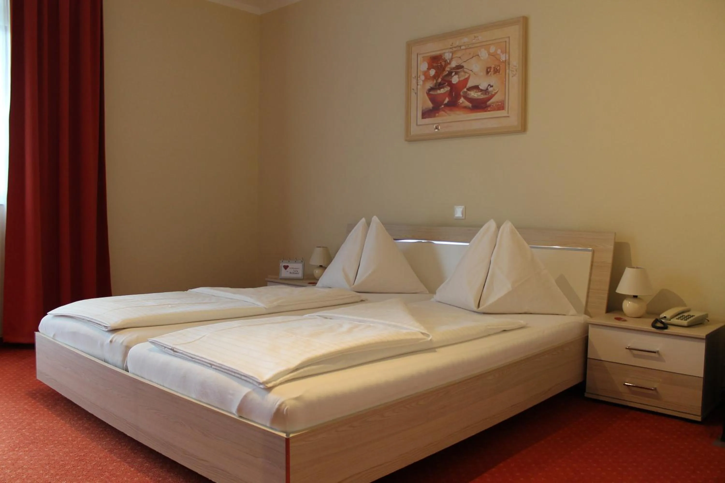 Bed in Hotel Restaurant Schwartz