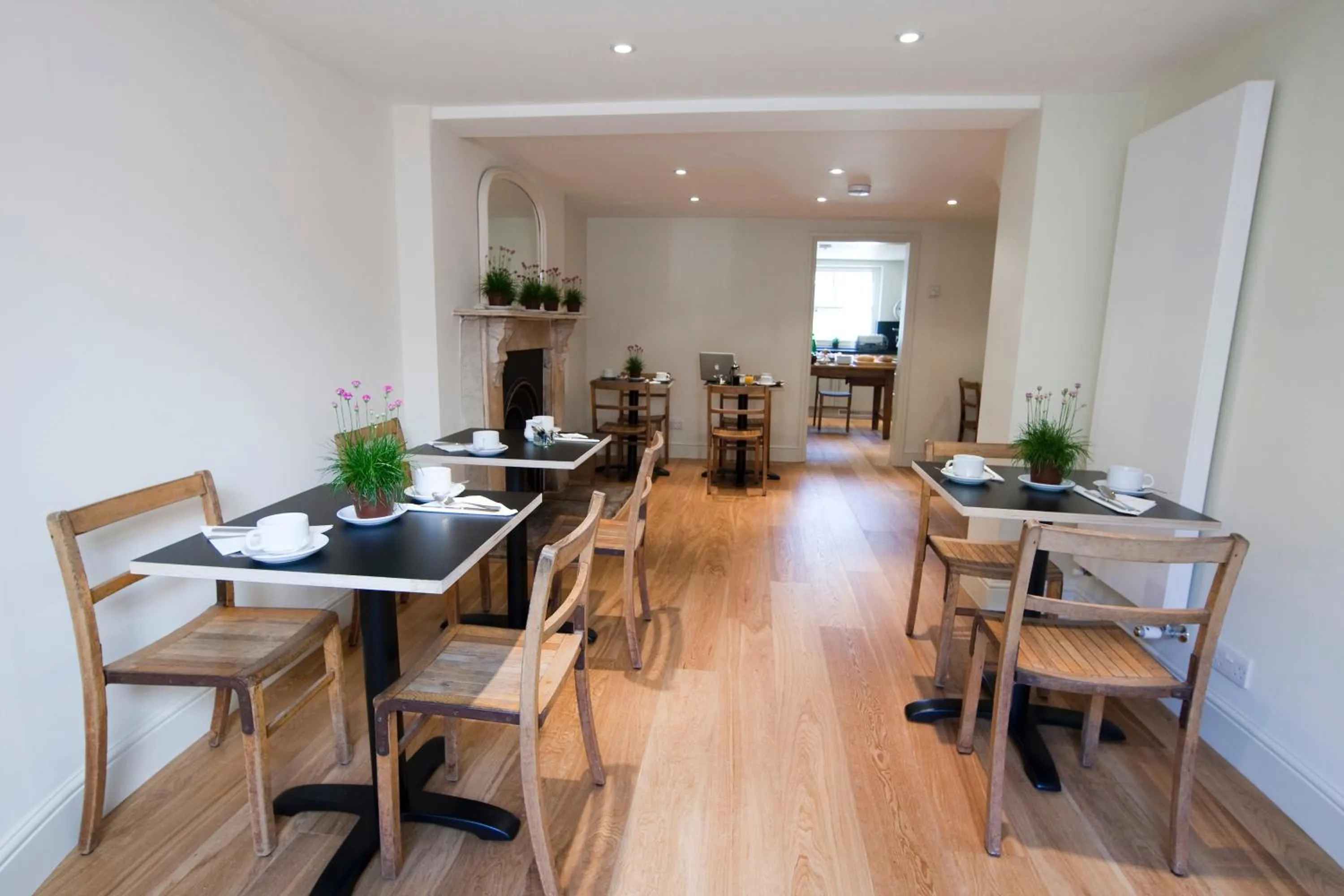 Dining area in Kennington B & B