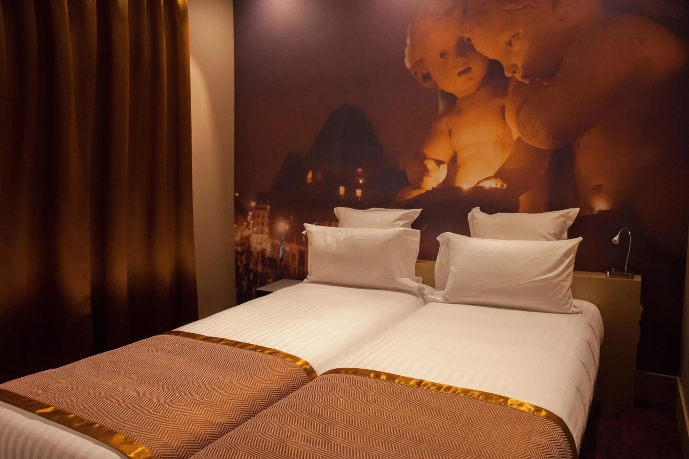 Bedroom, Bed in Hotel Sixteen Paris Montrouge