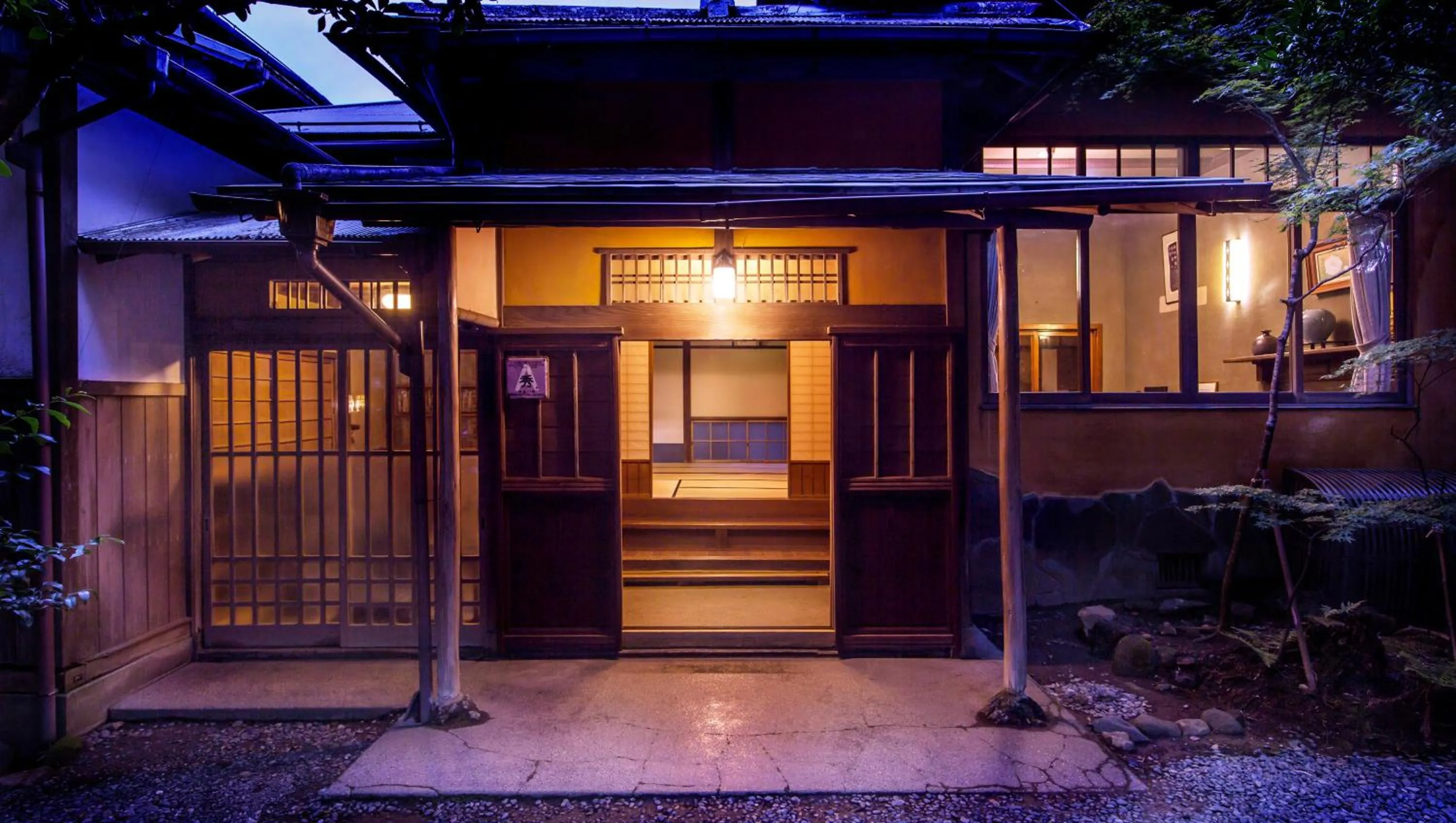 Property building in Gora Kansuiro