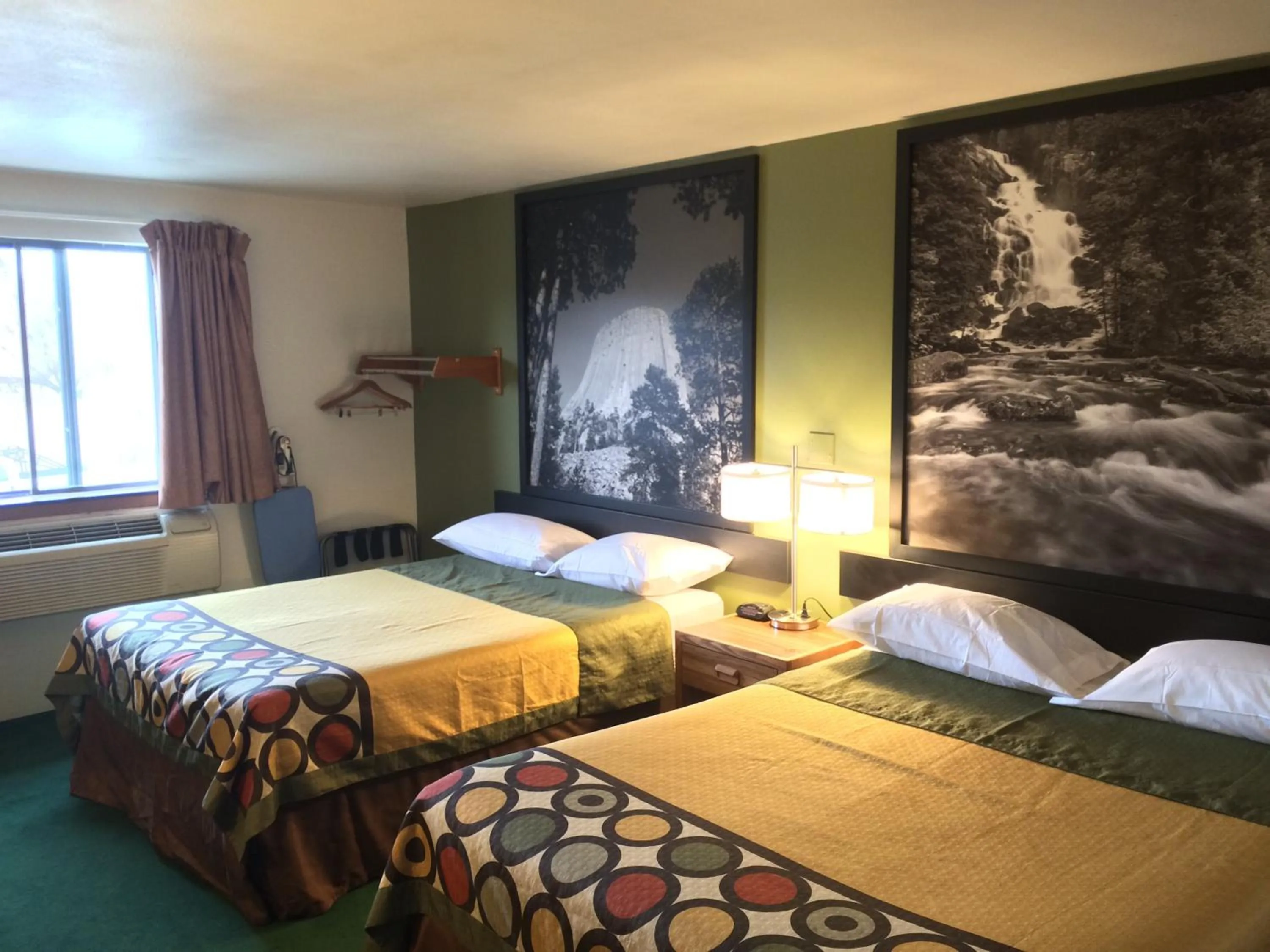 Photo of the whole room, Bed in Super 8 by Wyndham Buffalo