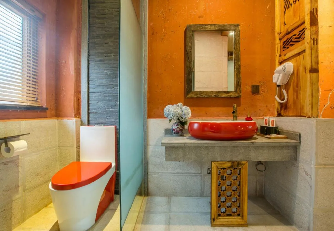 Toilet in Old Story Inn Lijiang Old Town