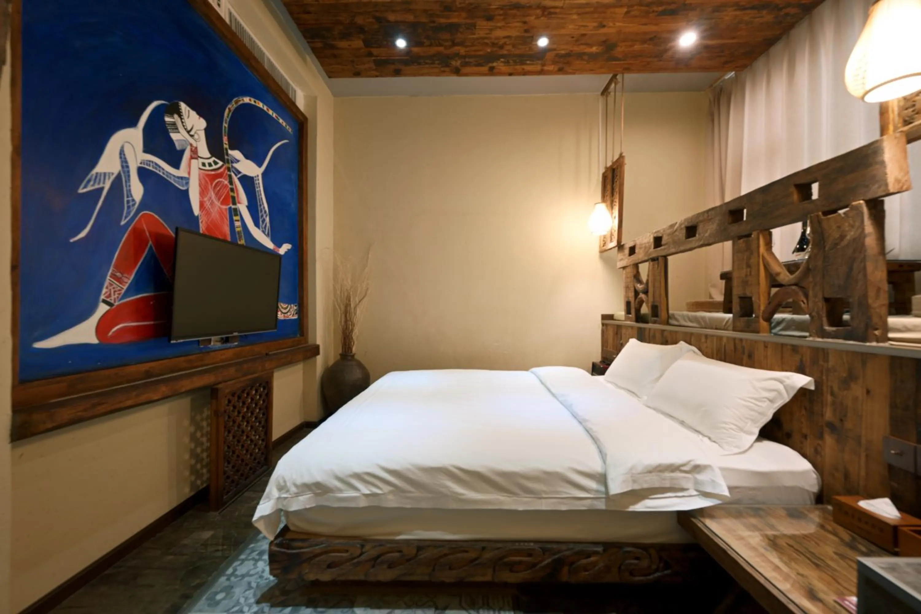 Bed in Old Story Inn Lijiang Old Town