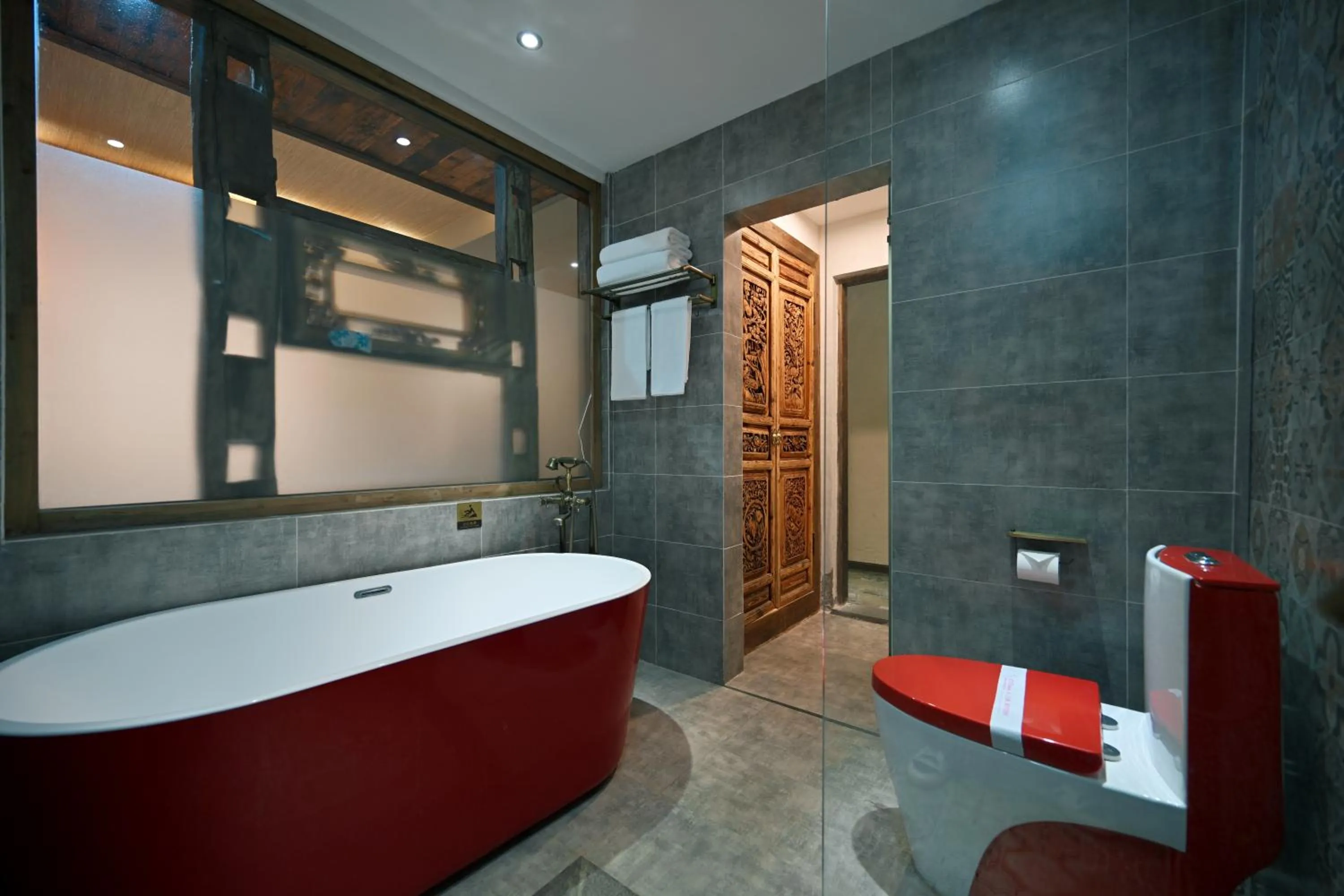 Hot Tub in Old Story Inn Lijiang Old Town