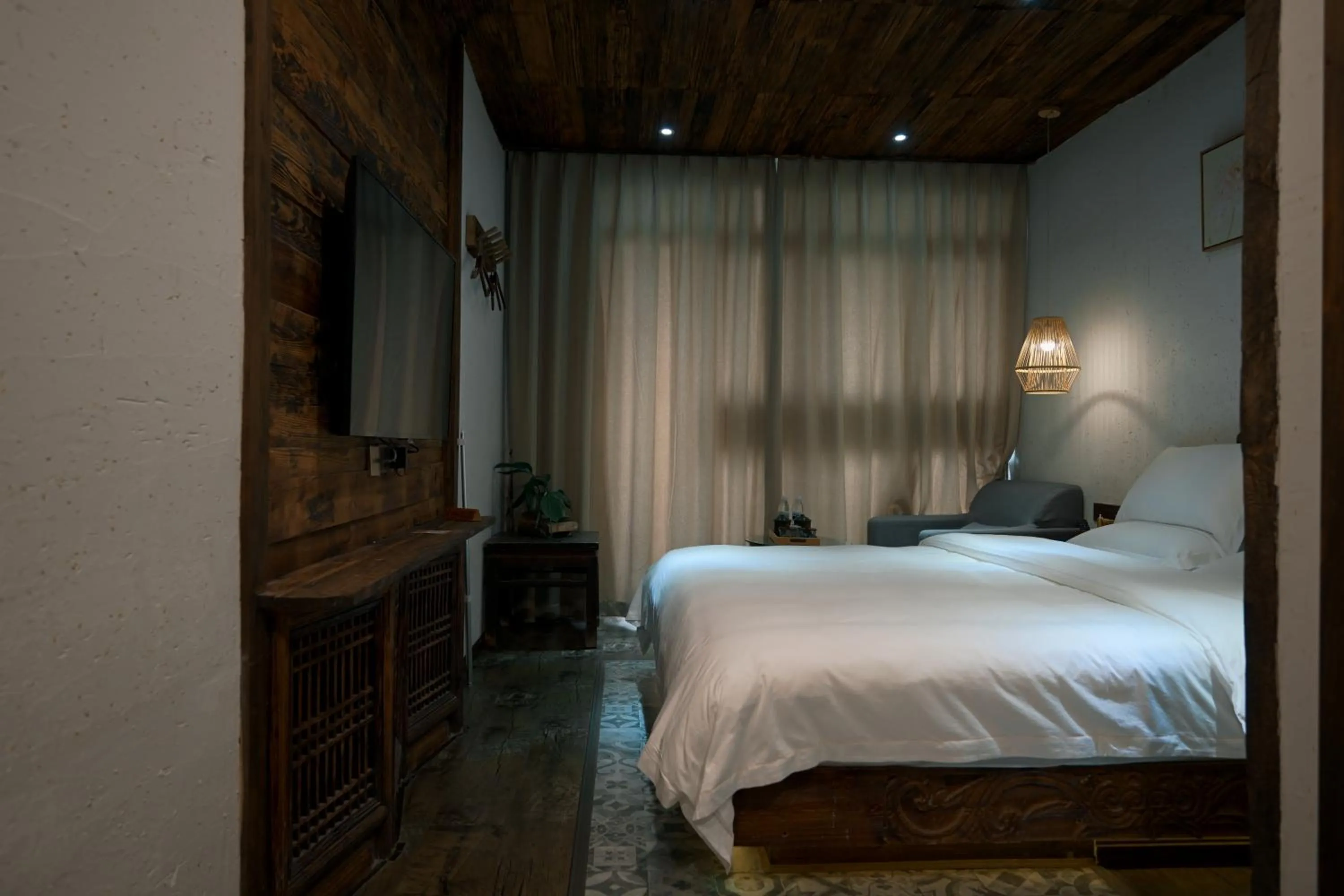 Bed in Old Story Inn Lijiang Old Town