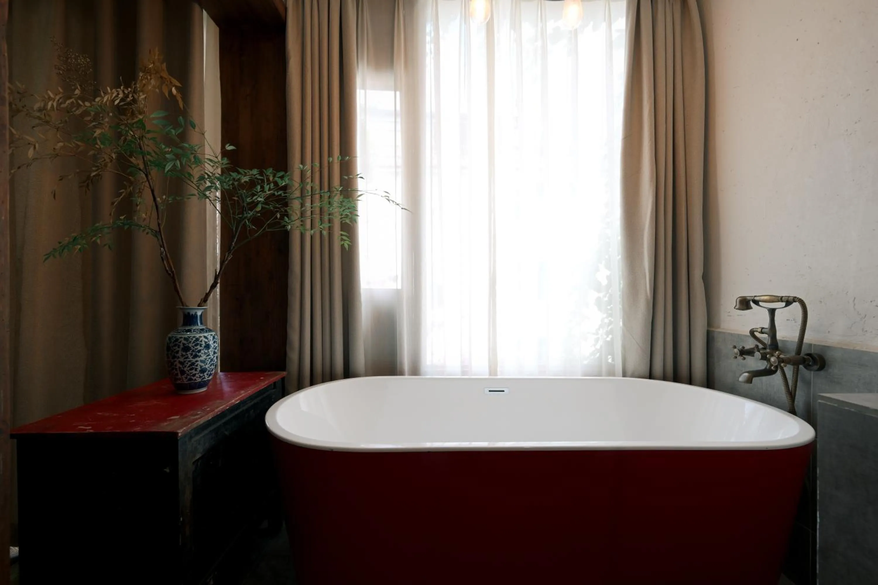 Bath in Old Story Inn Lijiang Old Town