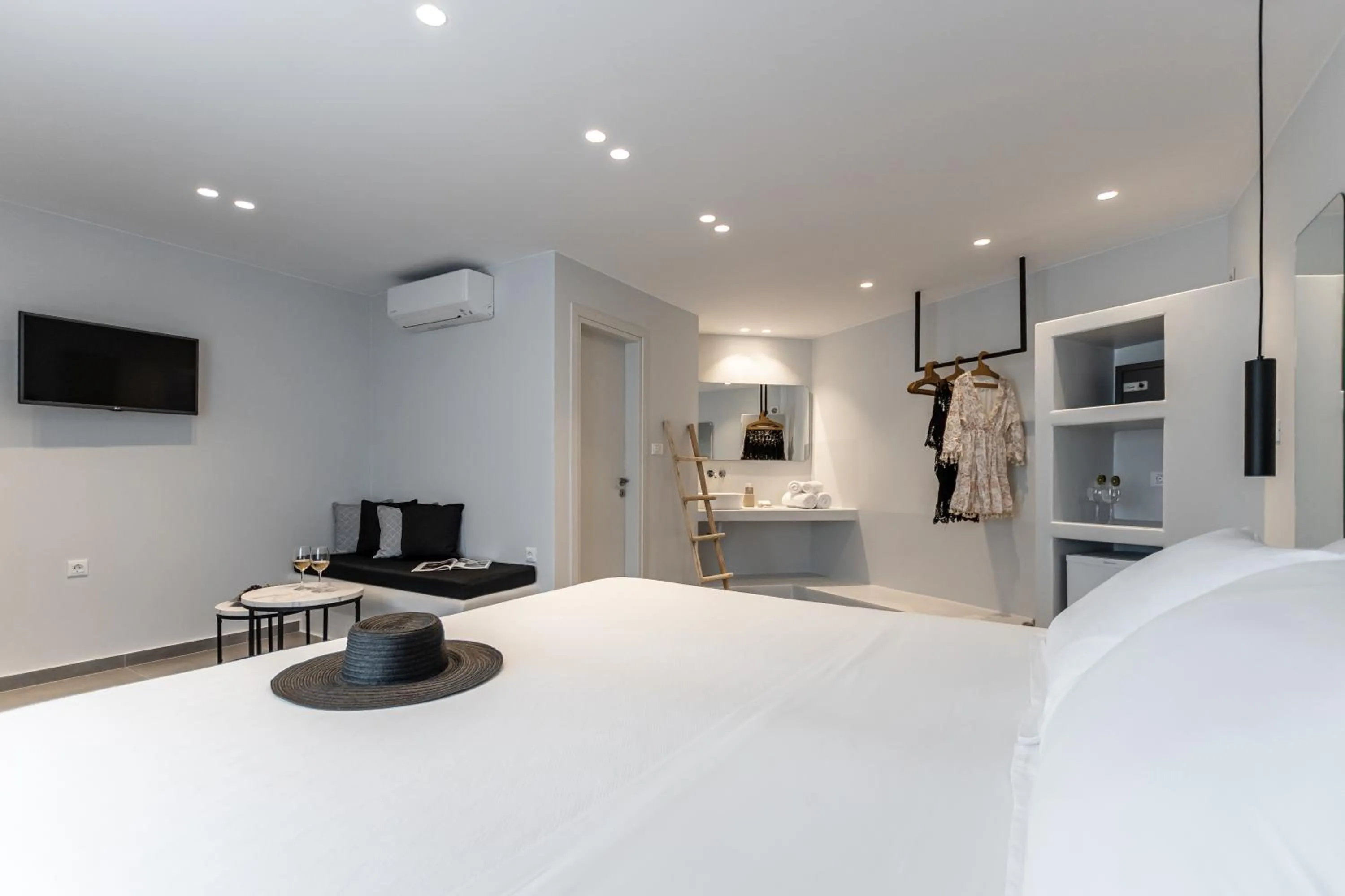 Bedroom, Bed in Lianos Village