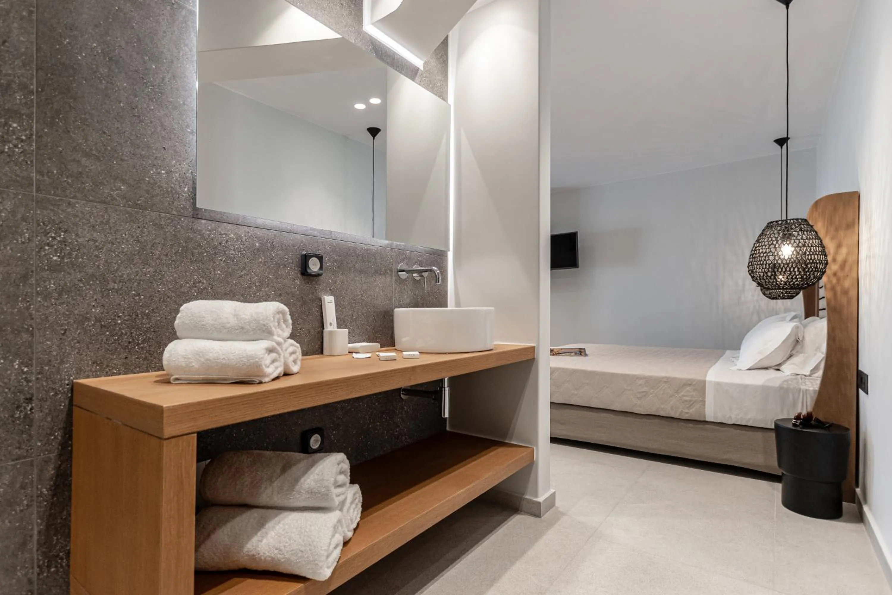 Bathroom, Bed in Lianos Village