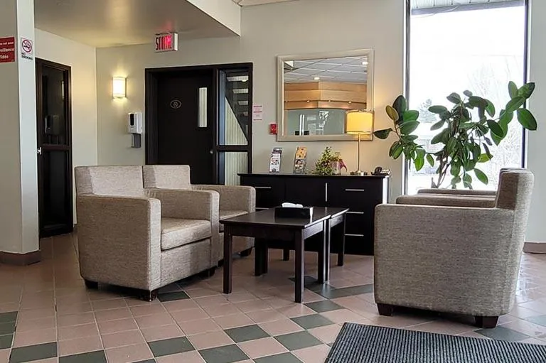 Quality Hotel & Suites