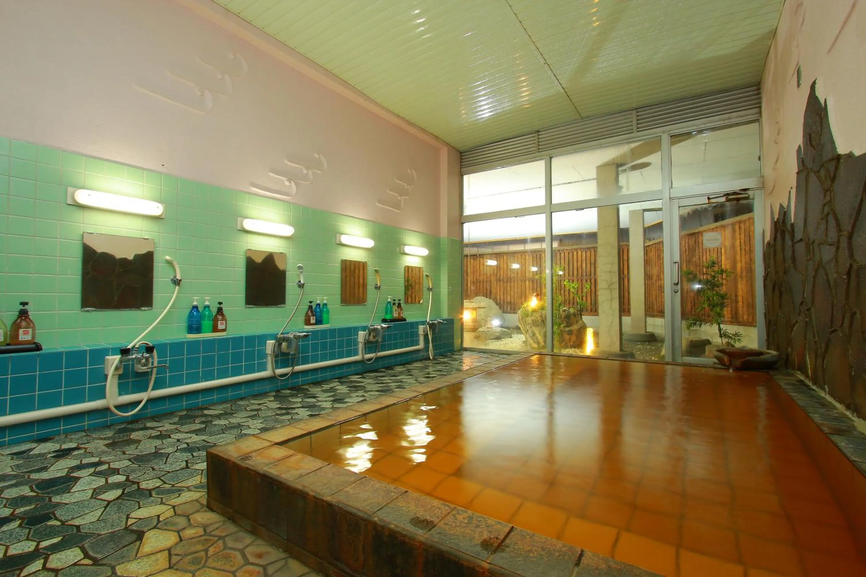 Hot Spring Bath in Yumoto Kobayashi