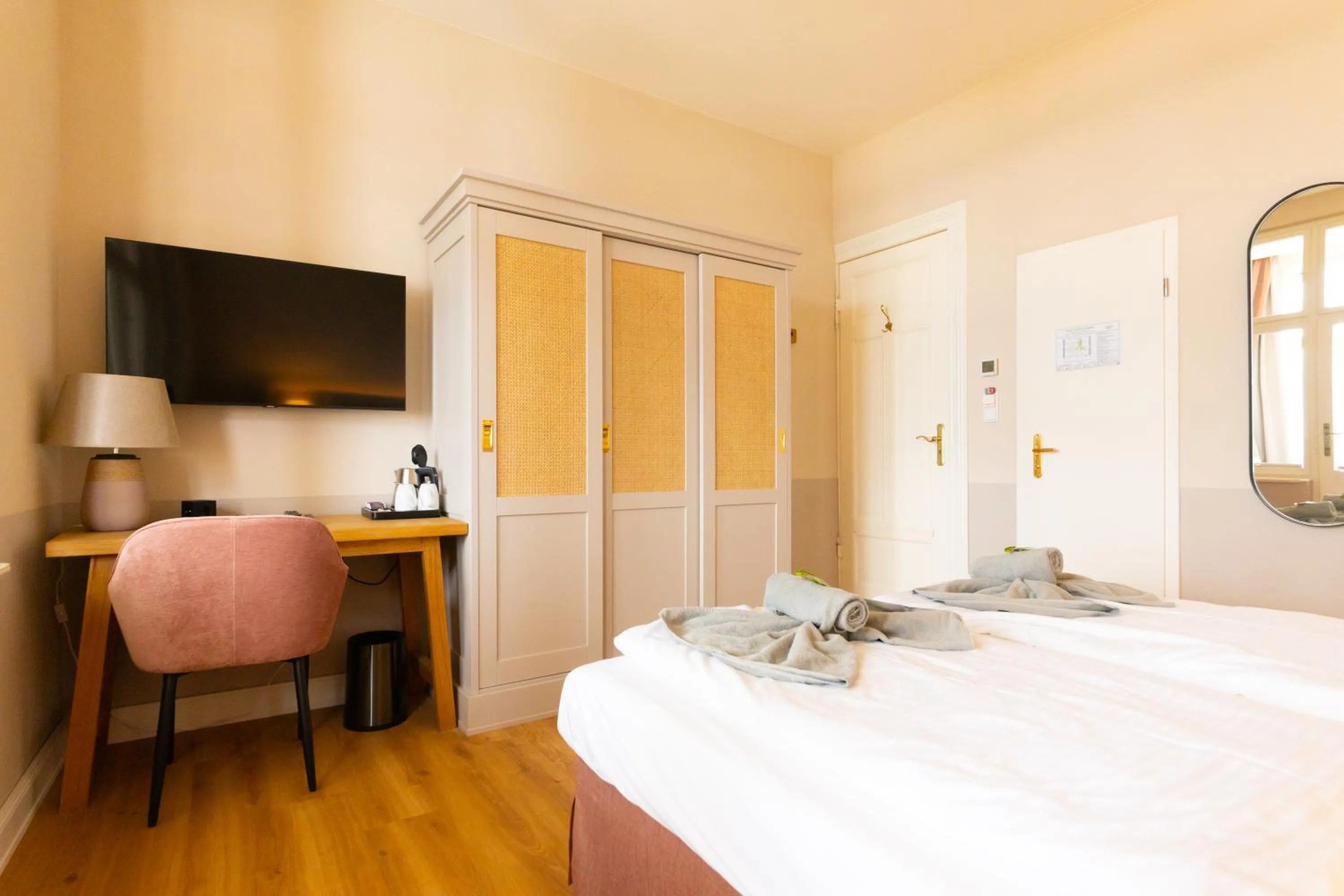 Bed in Hotel Germania