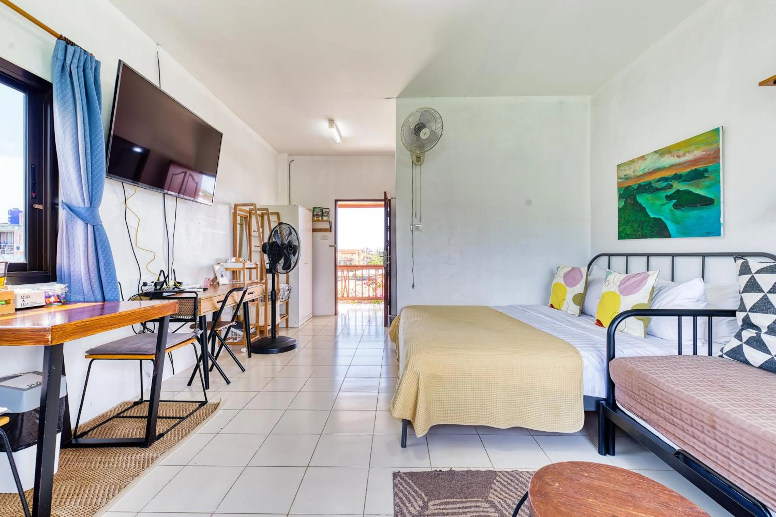 Bed in Chaweng Apartment