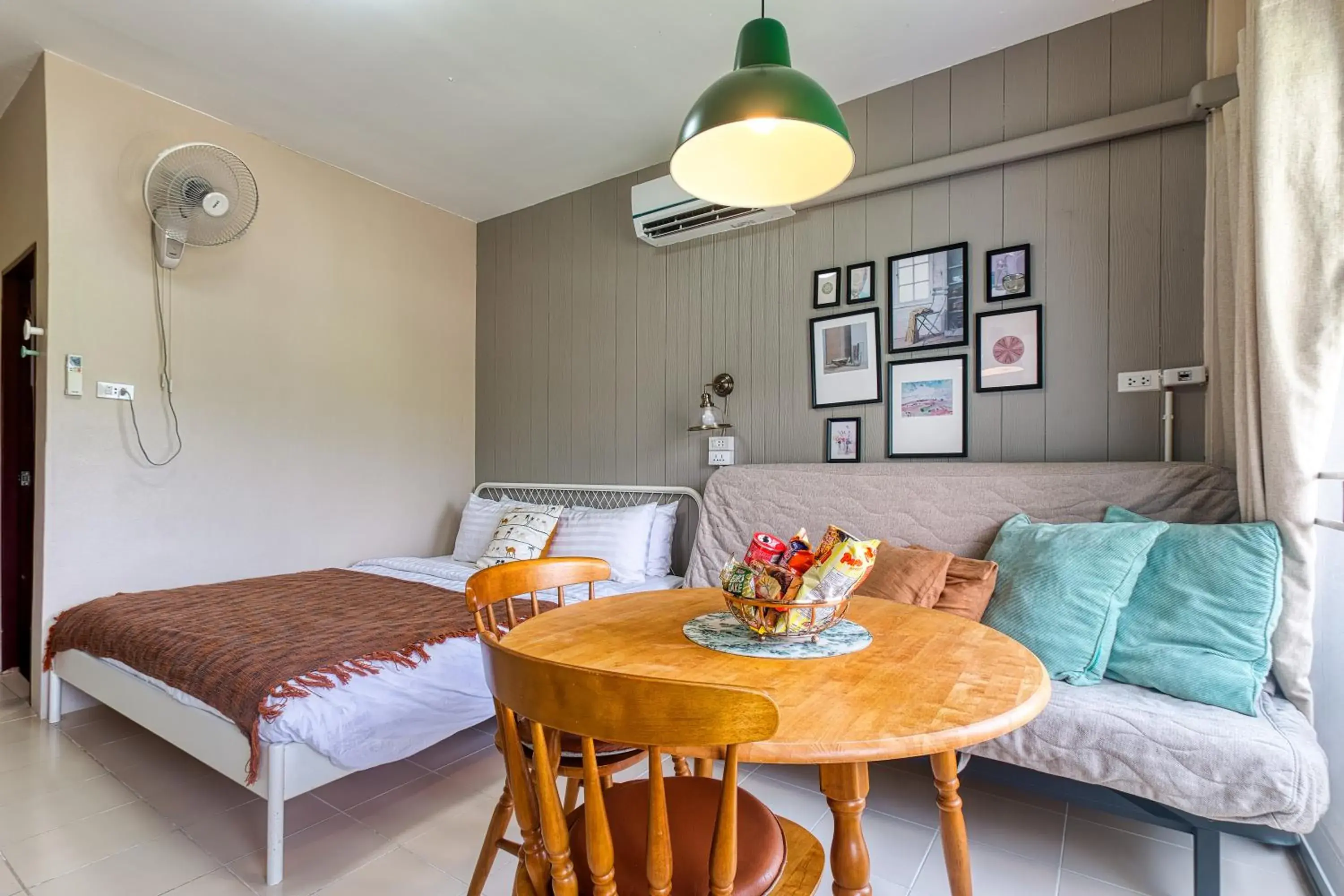 King Studio with Sofa Bed in Chaweng Apartment King Studio with Sofa Bed in Chaweng Apartment