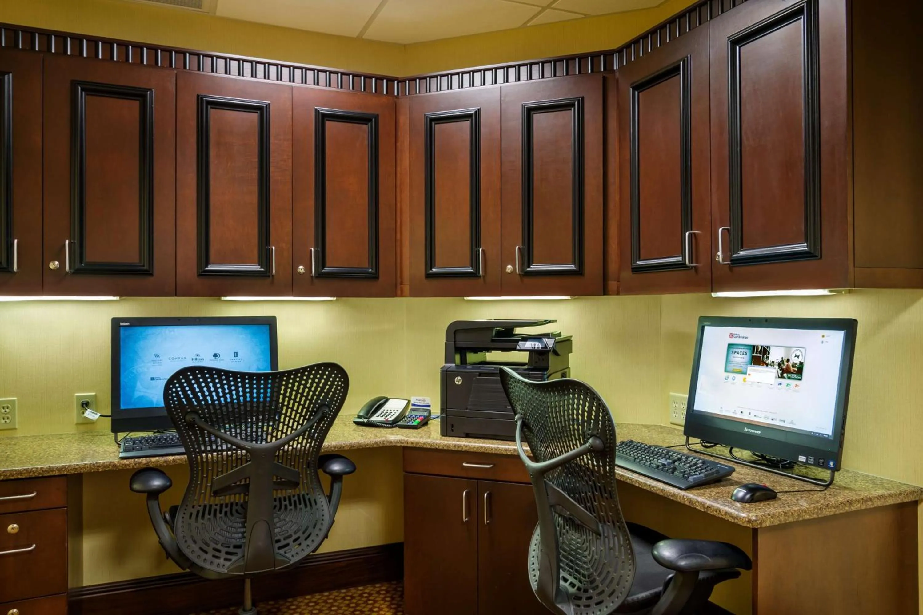 Business facilities in Hilton Garden Inn Cleveland East / Mayfield Village