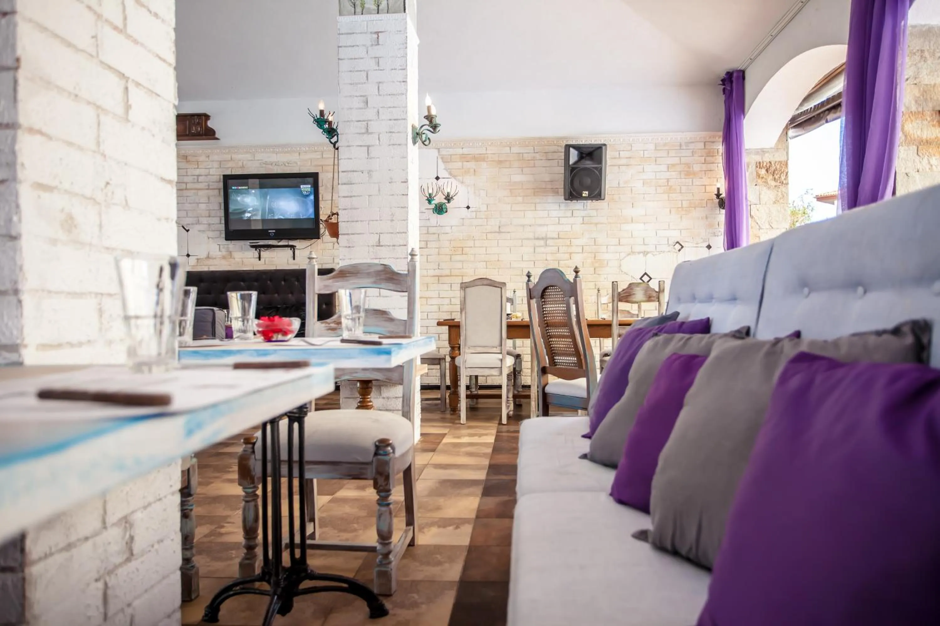 Food and drinks in Saint Thomas Holiday Village