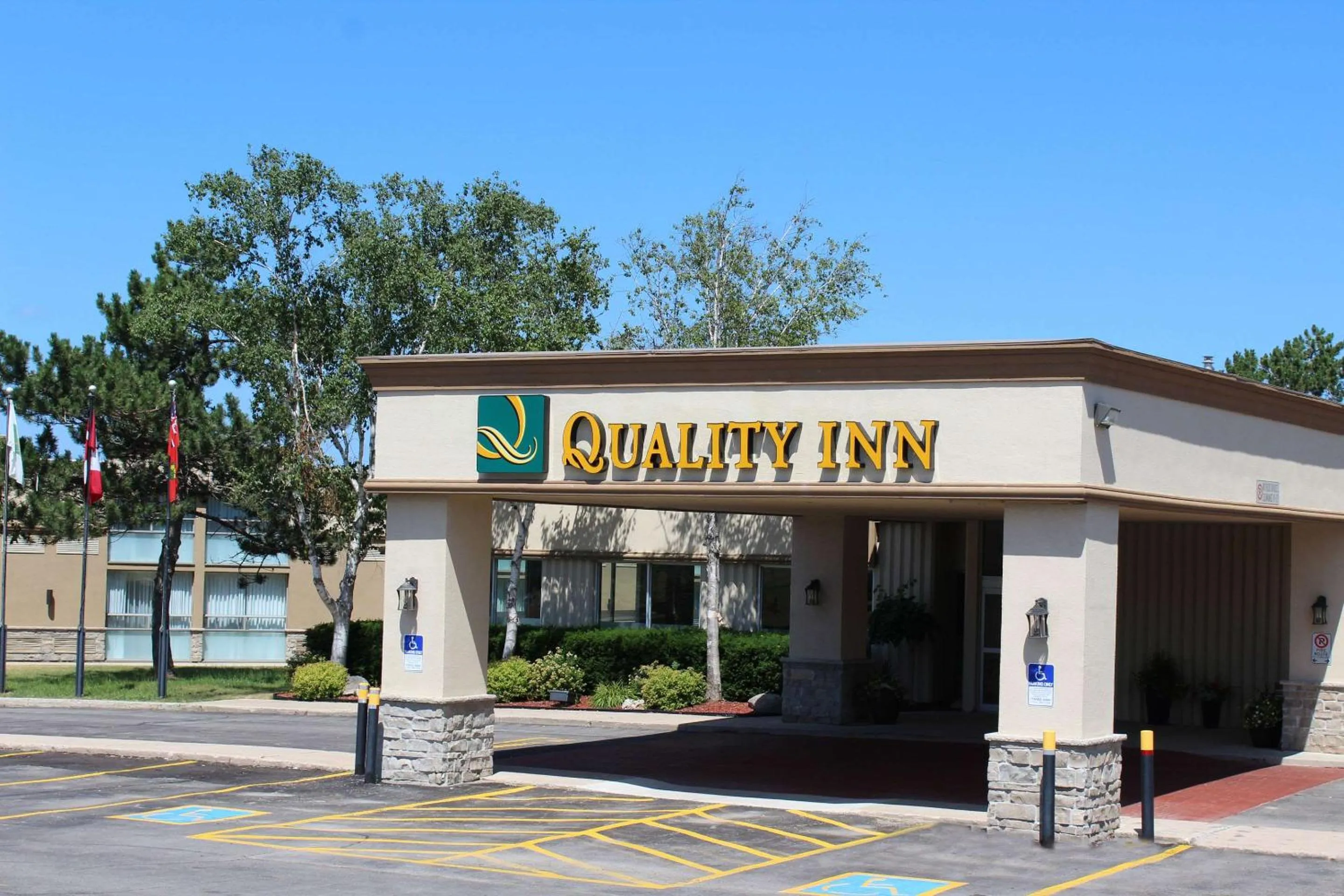 Property building in Quality Inn