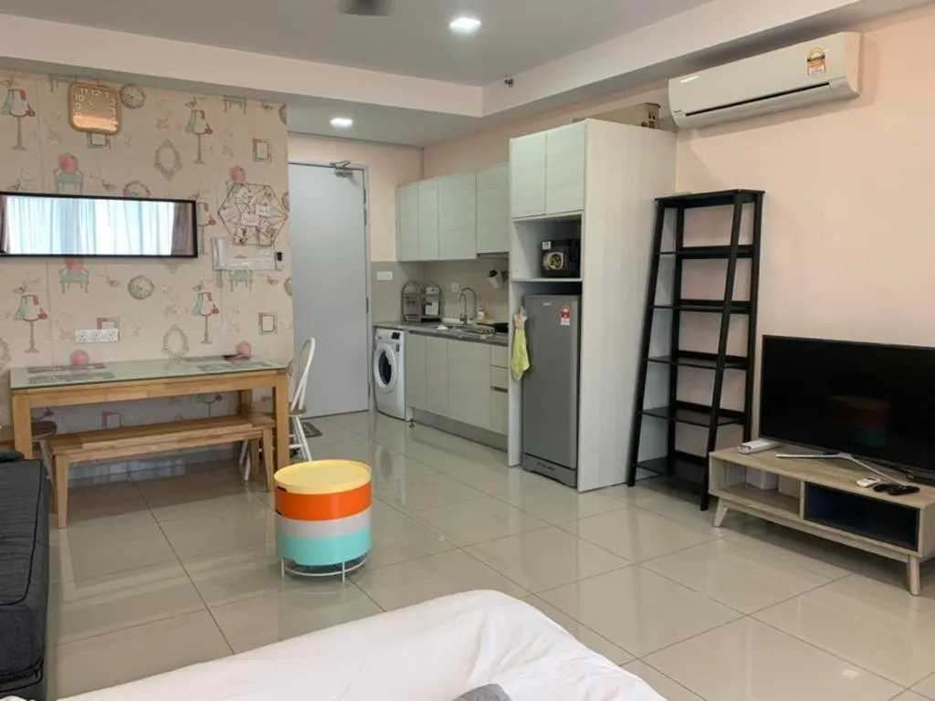 Host Assist Homestay by HA i-City