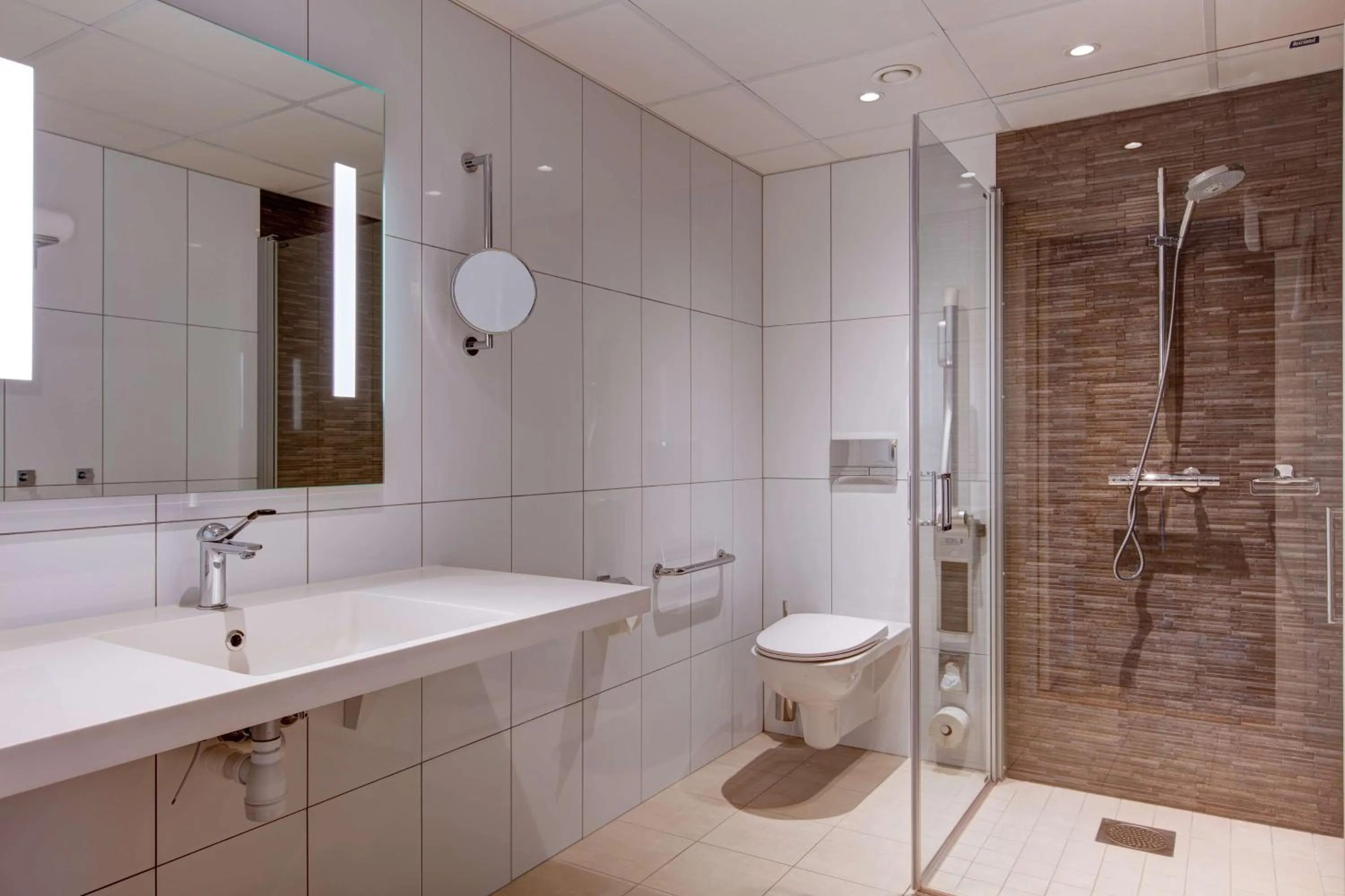 Shower in Radisson Blu Park Hotel, Oslo