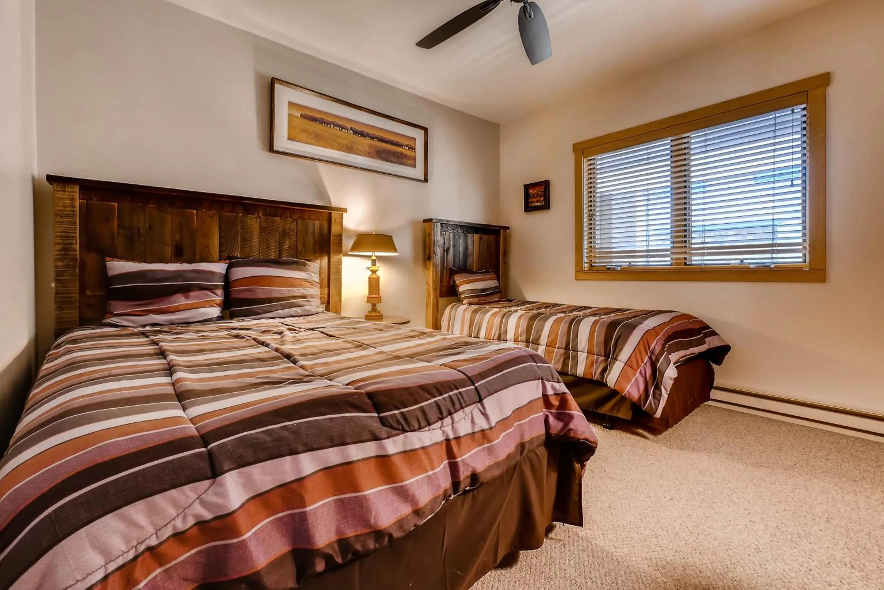 Bedroom, Bed in Snow Flower Condos