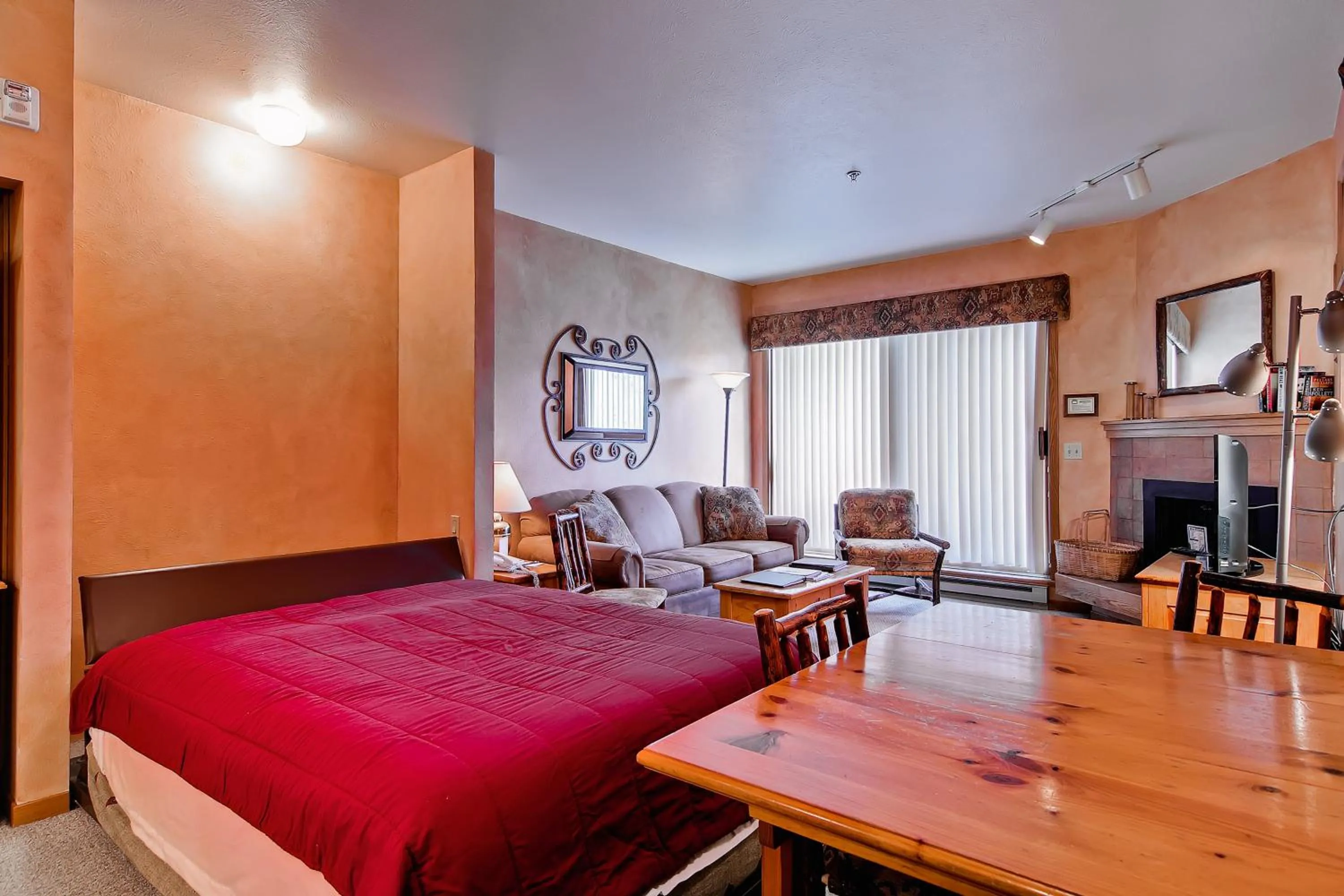 Living room, Bed in Snow Flower Condos