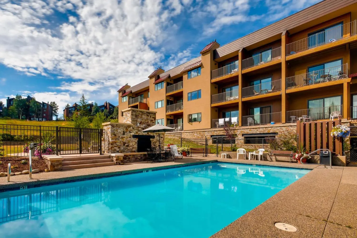 Summer in Snow Flower Condos