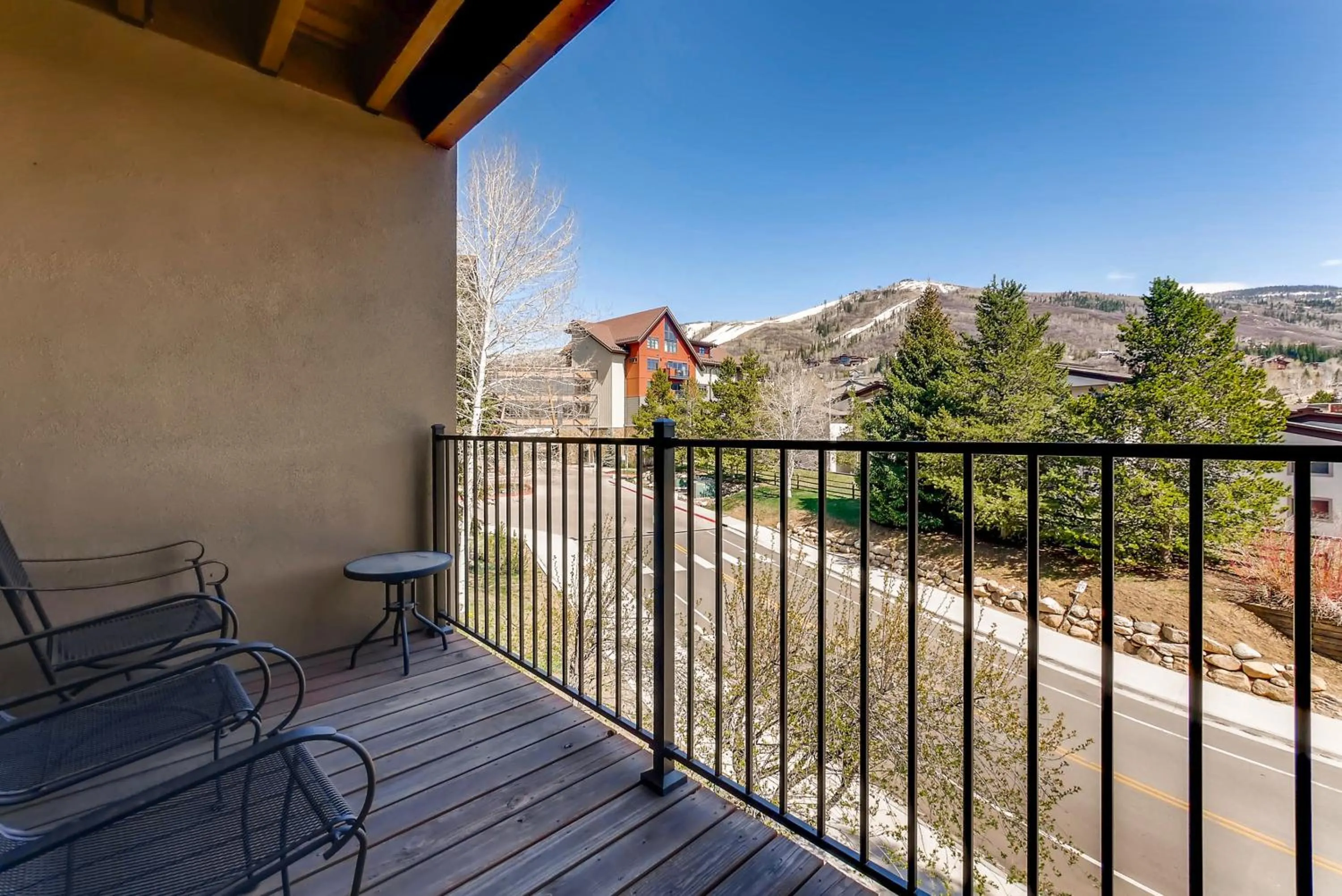 Street view in Snow Flower Condos