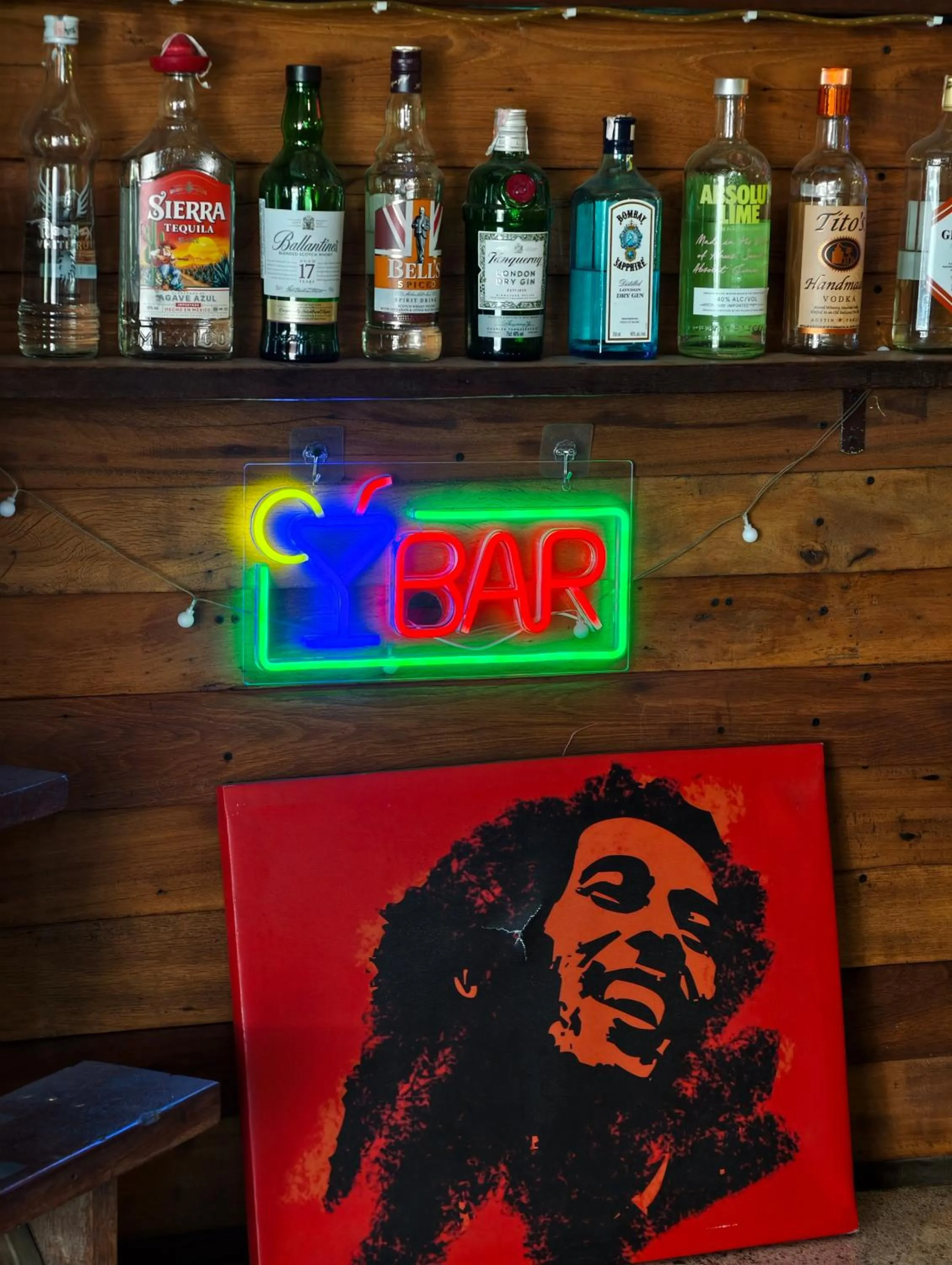 The Cabin Backpackers Hostel & Bar