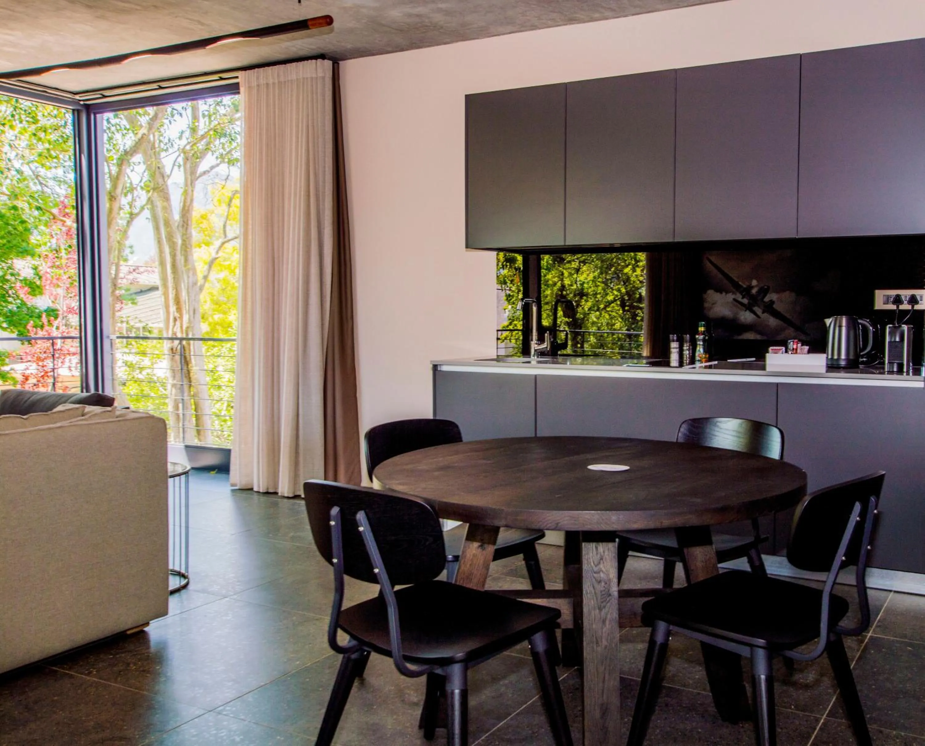 Kitchen or kitchenette in De Haas Living @ Die Laan 2