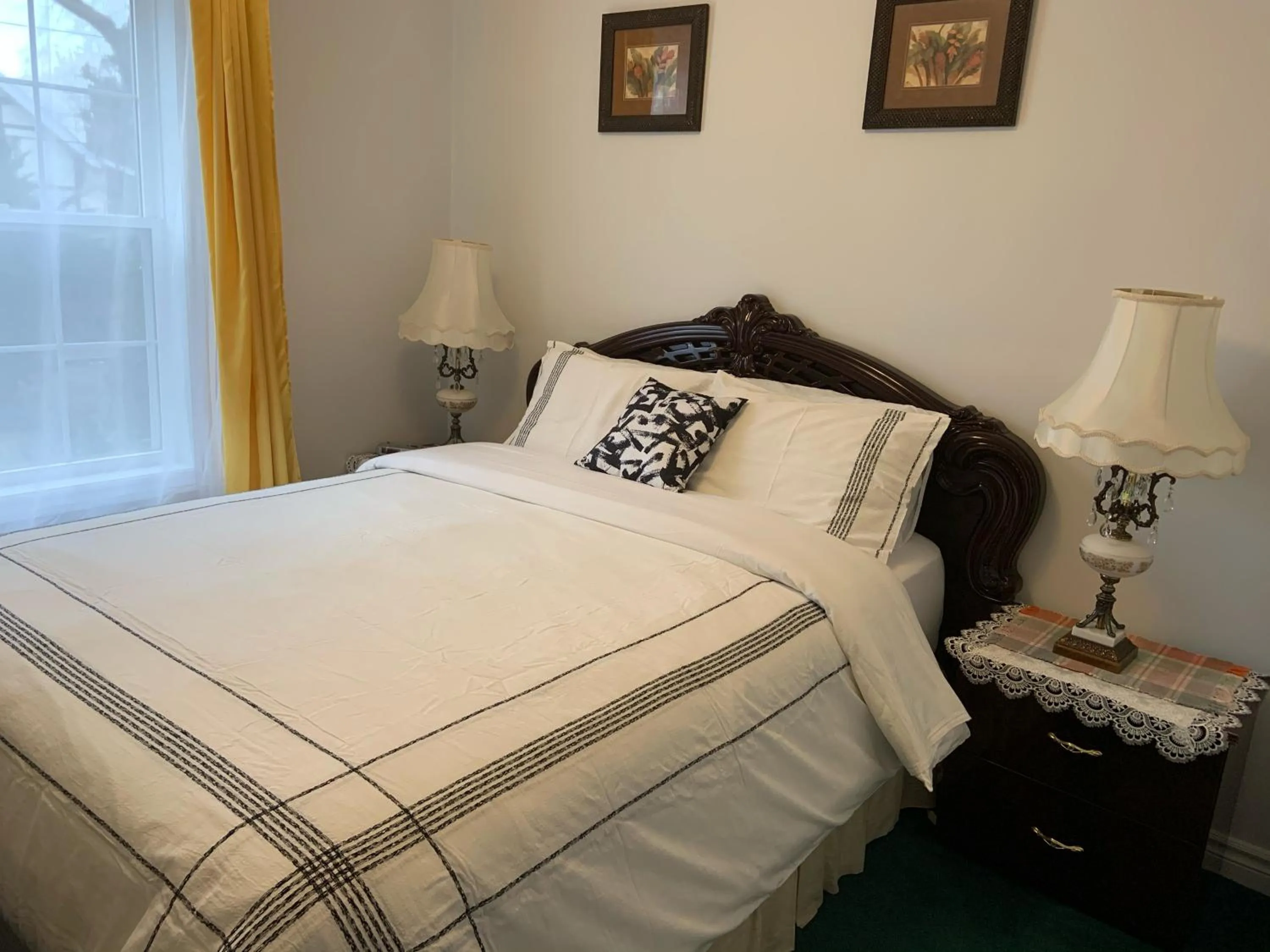 People, Bed in Susan's Villa