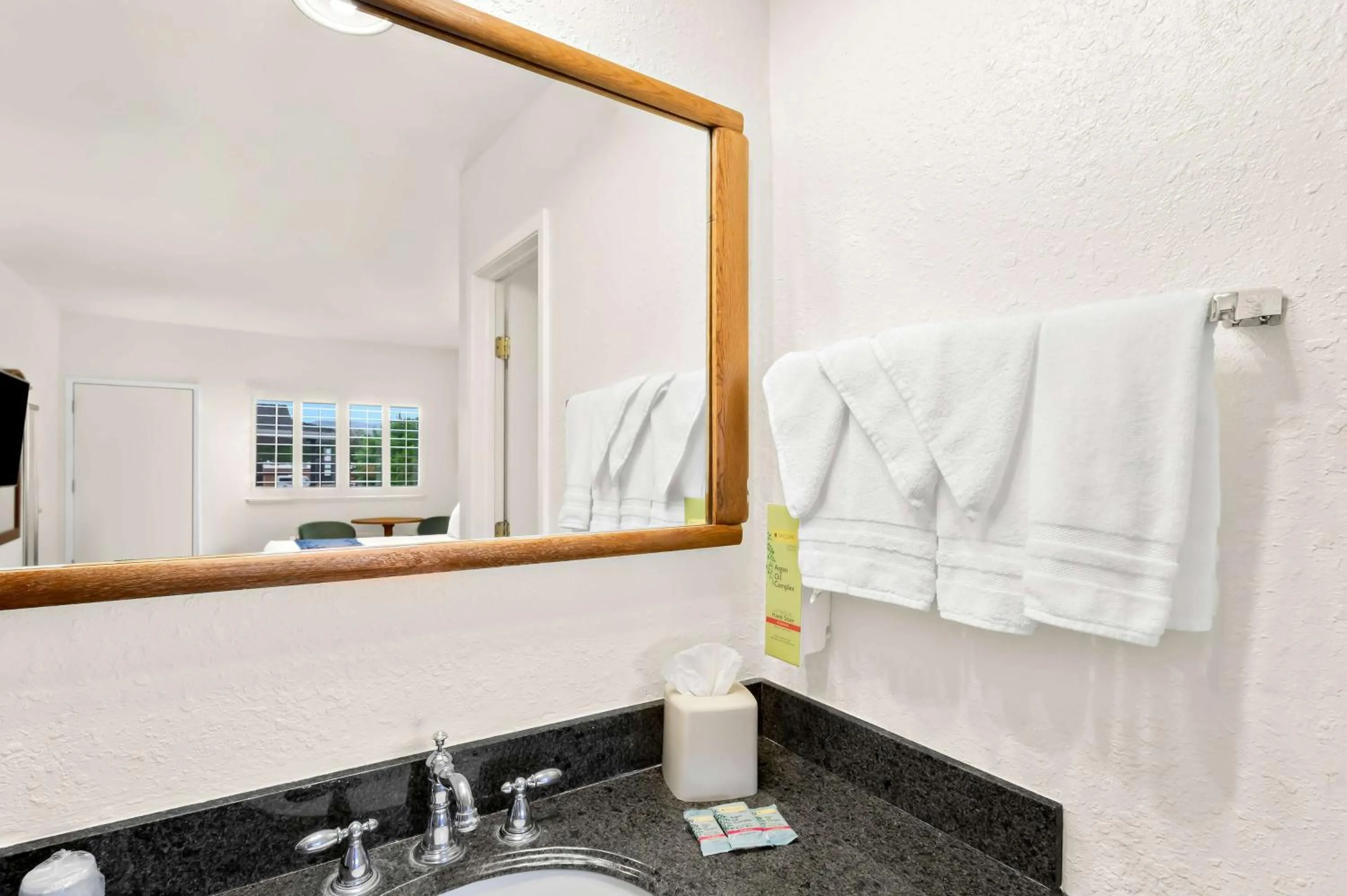 Bathroom in SureStay Plus Hotel by Best Western Susanville