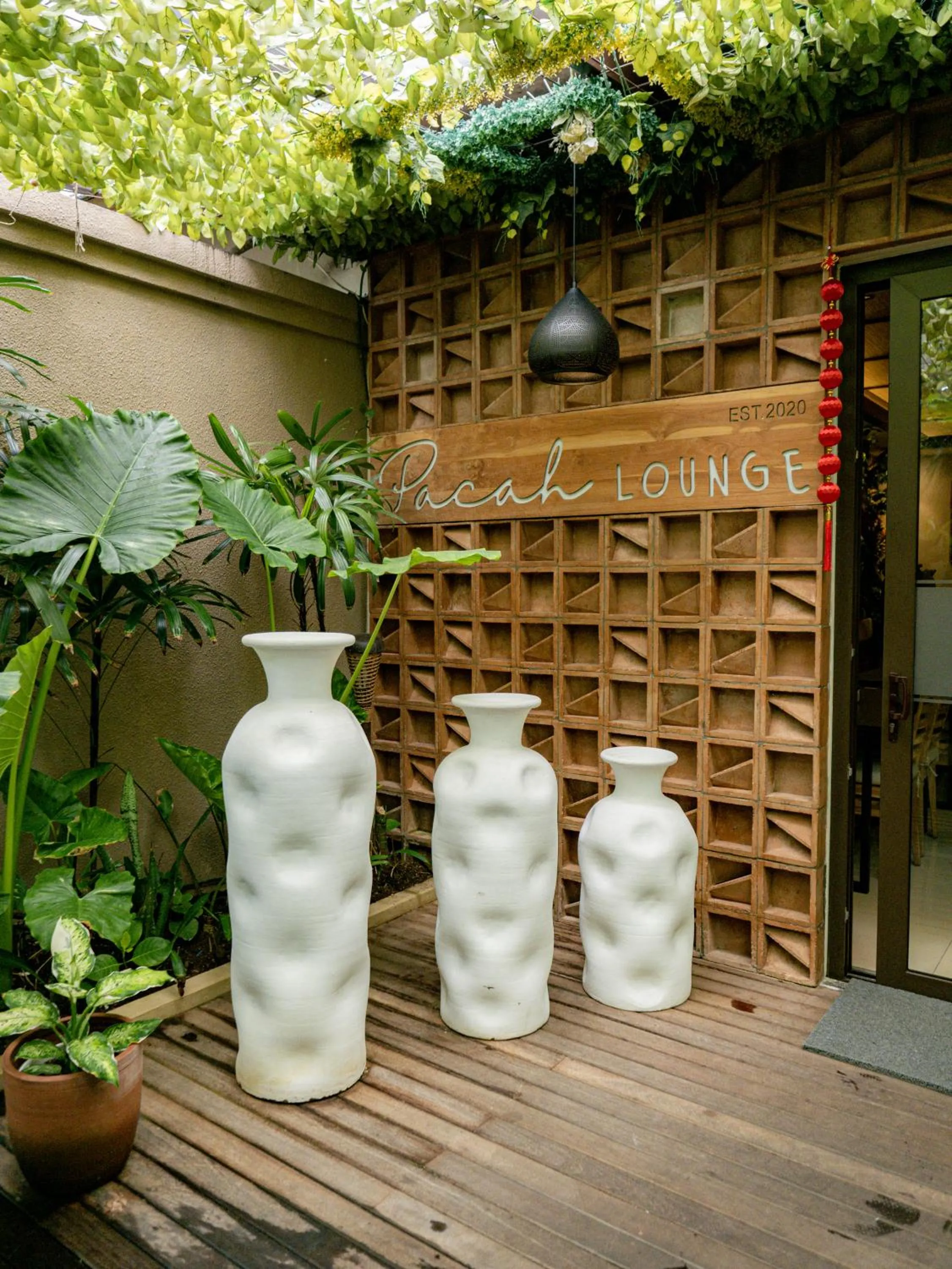 Restaurant/places to eat in Lasanti Villas Seminyak