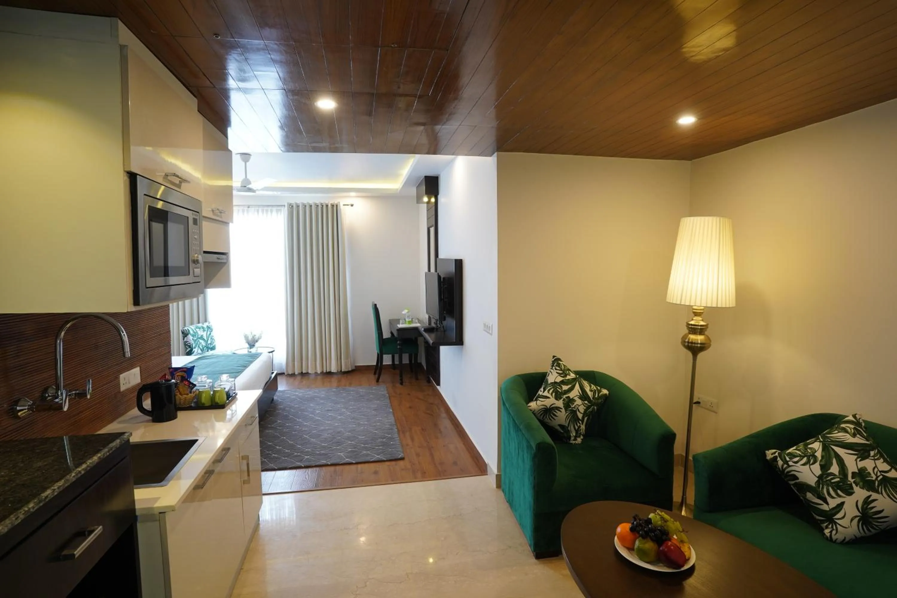 Photo of the whole room in Rockland Hotel, C.R Park