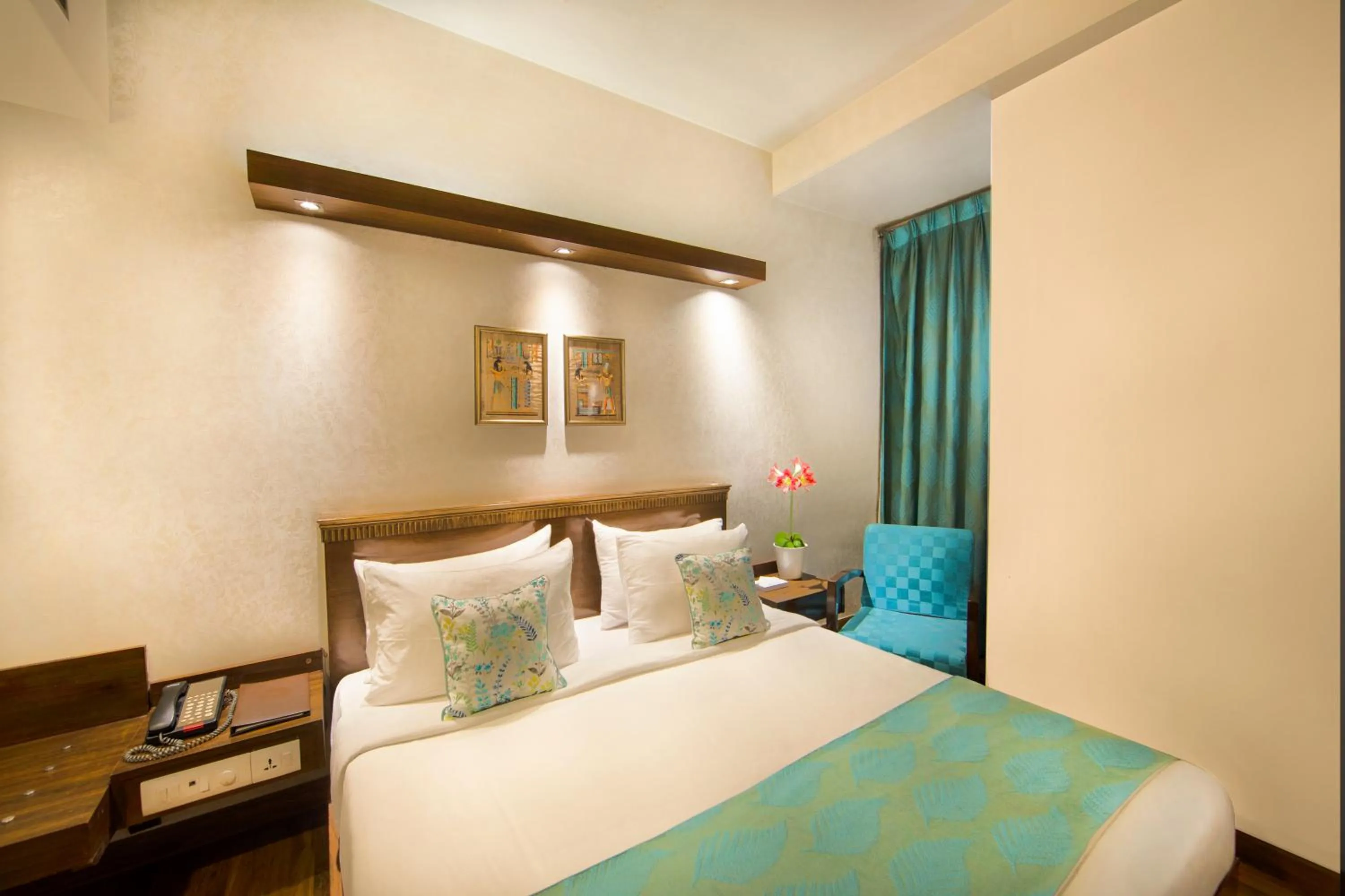 Bedroom, Bed in Rockland Hotel, C.R Park