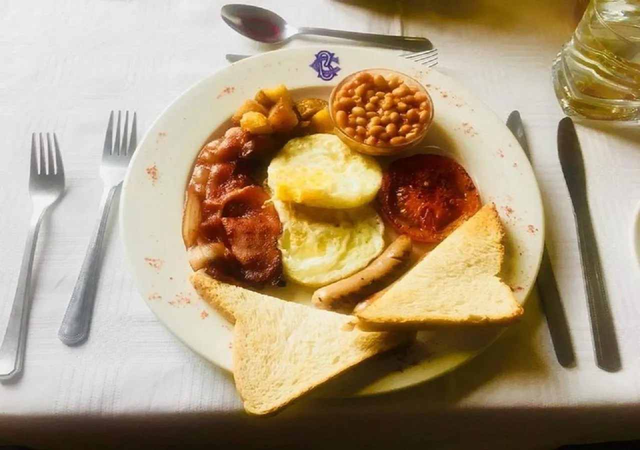 English/Irish breakfast in Bulawayo Club