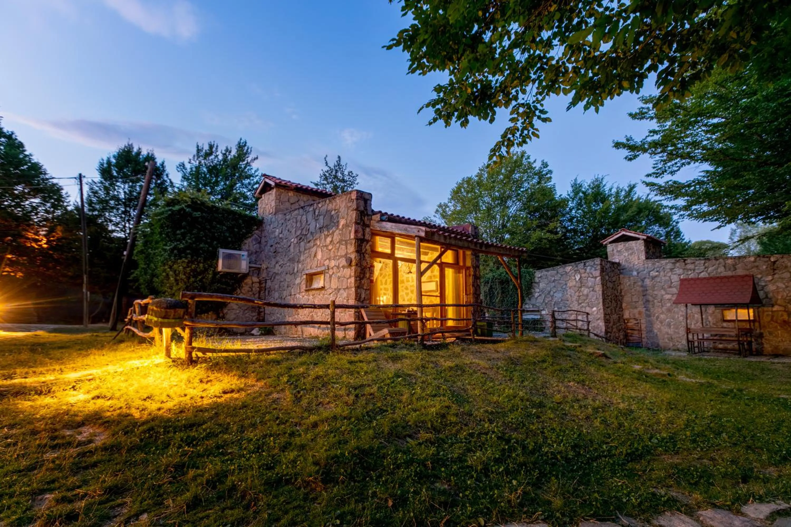 Facade/entrance in Hindiba Doga Evi