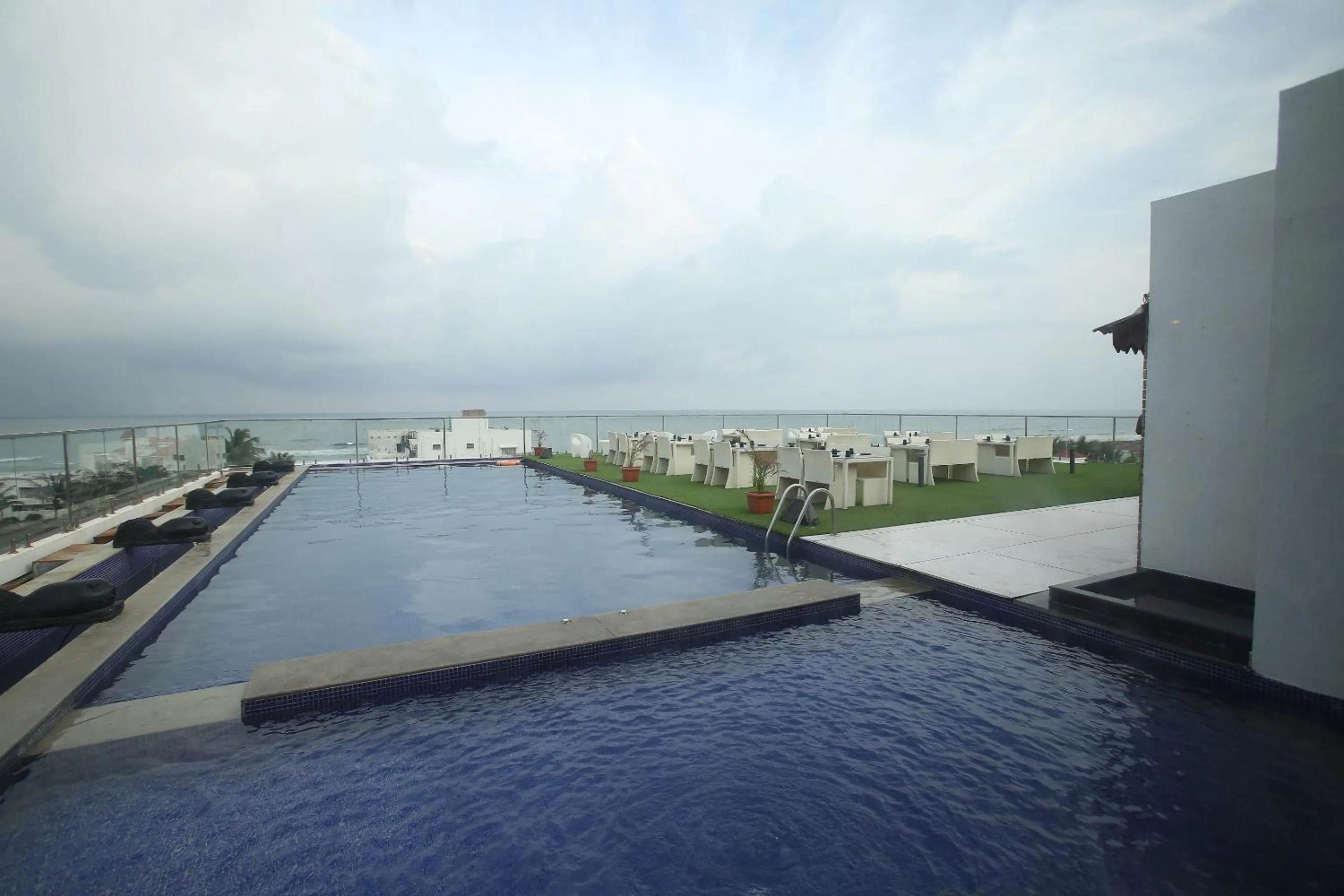 The Bentley Seaside Boutique Hotel