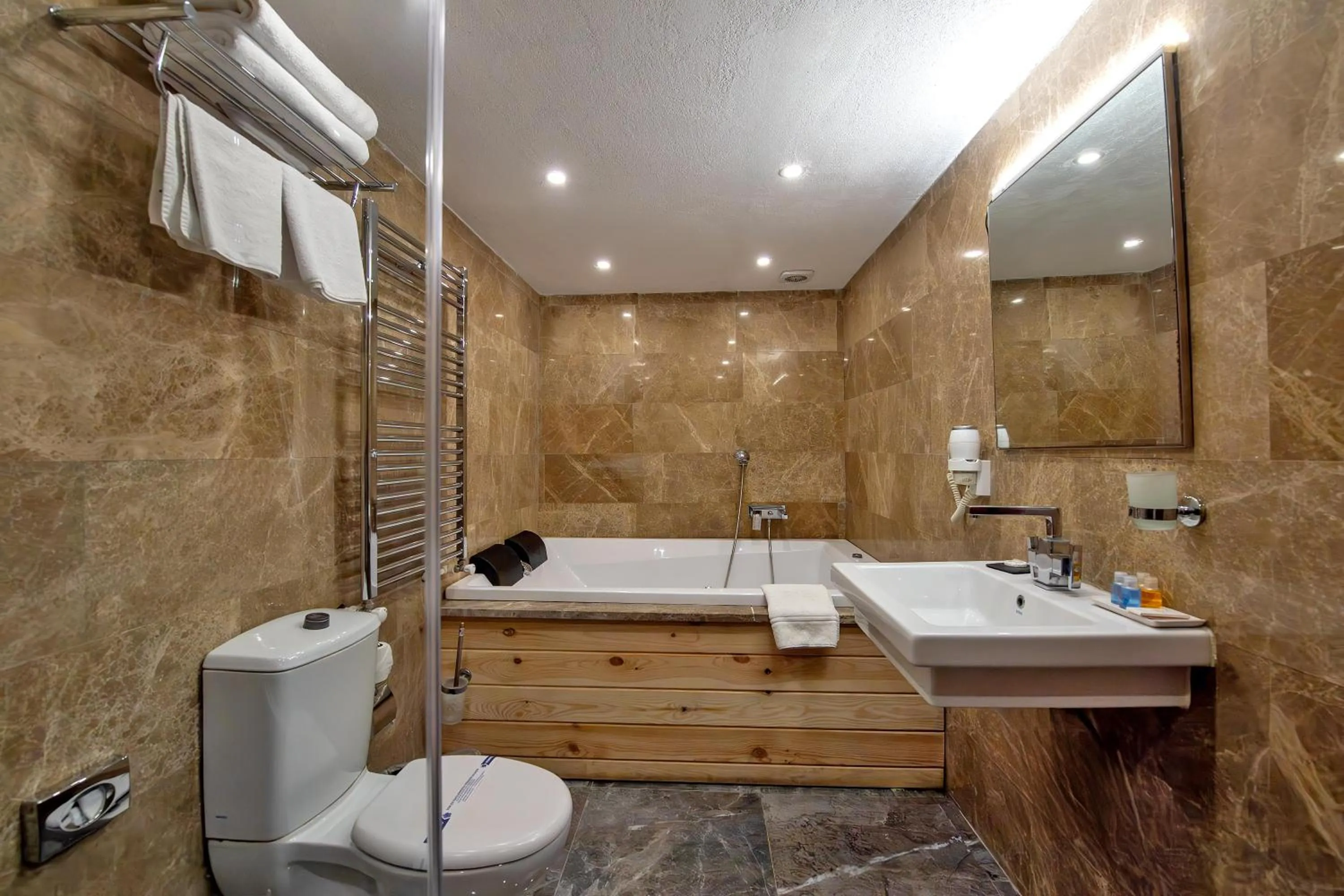 Toilet in Wineport Lodge Agva Riverside Hotel & Winery