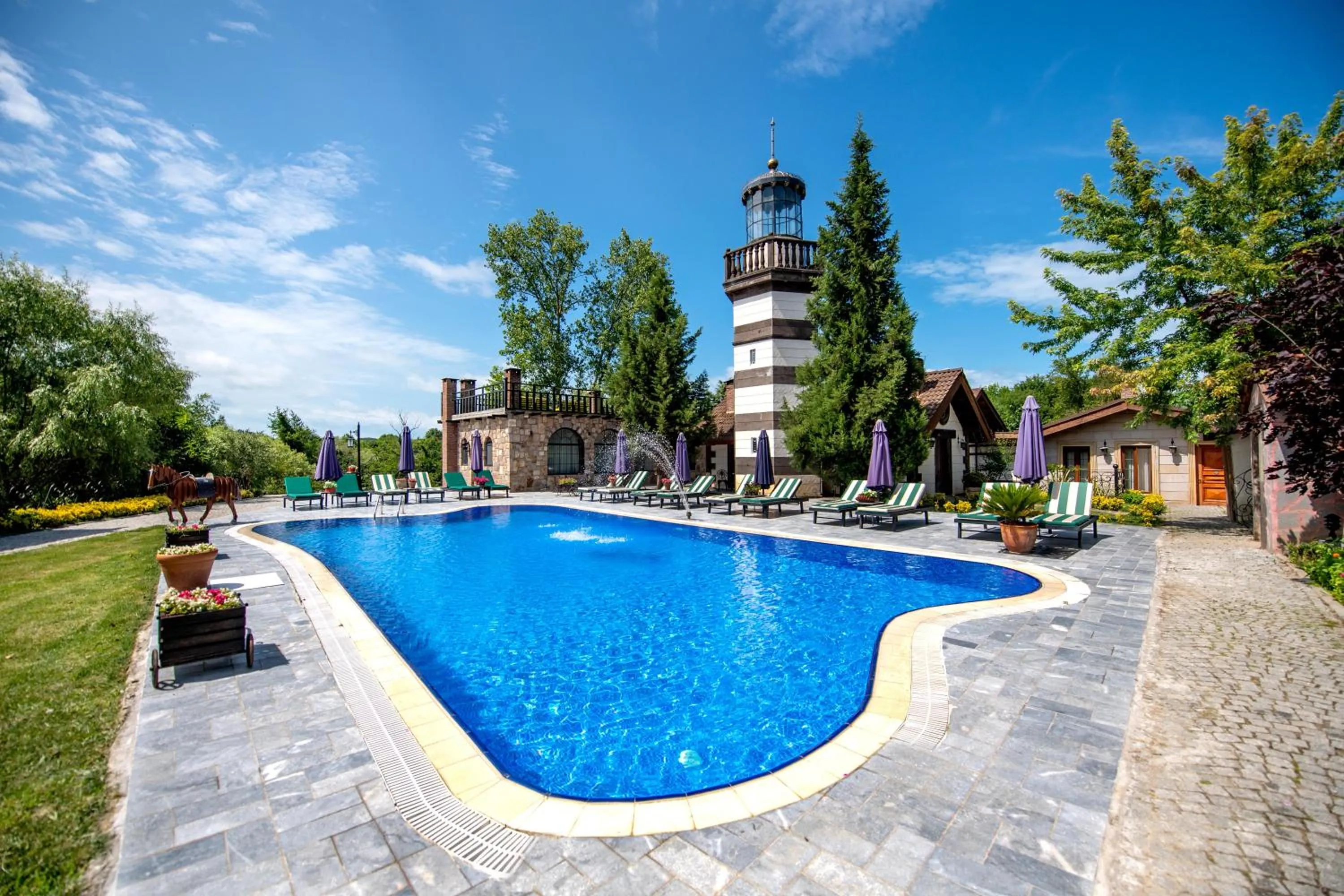 Summer in Wineport Lodge Agva Riverside Hotel & Winery