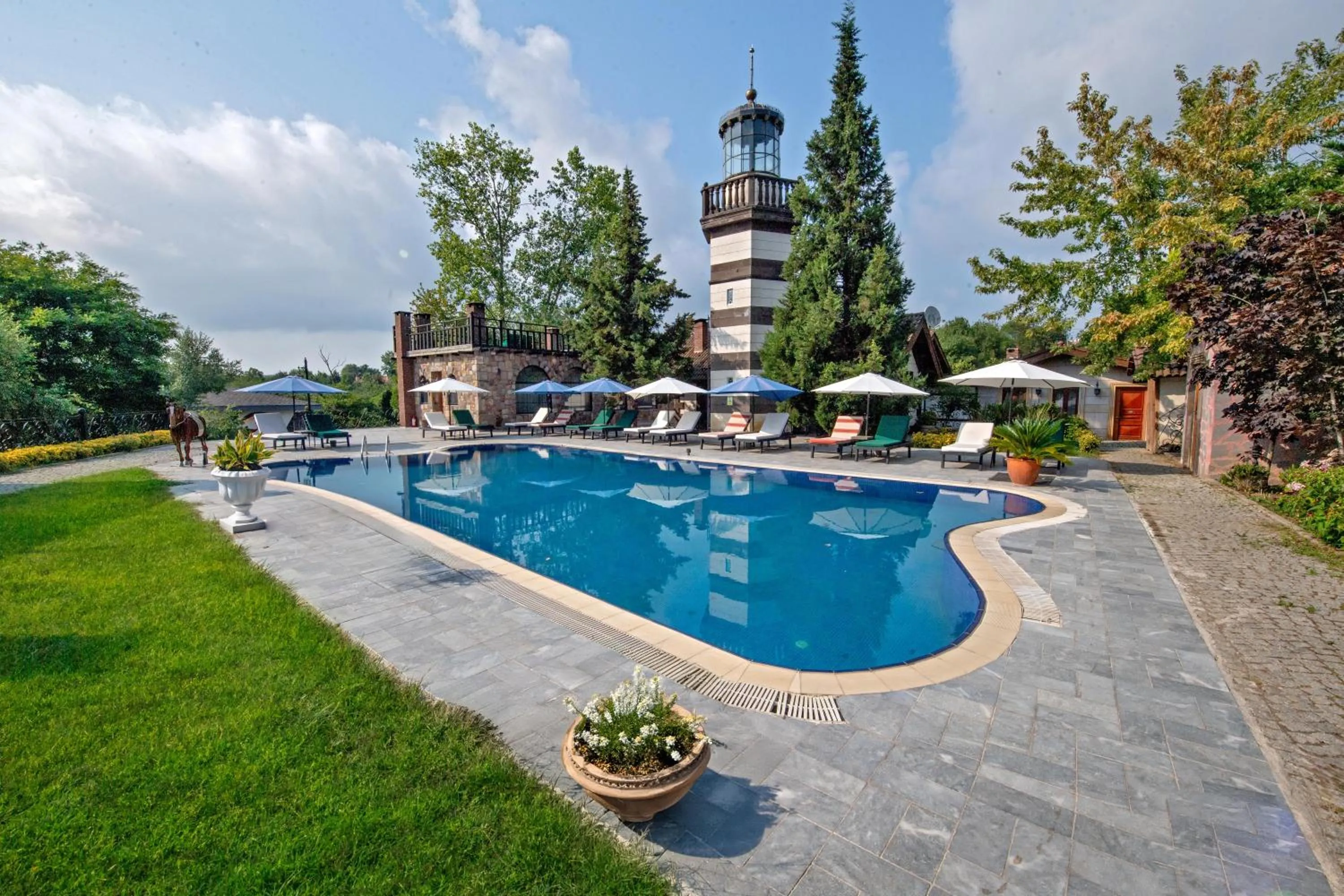 Summer in Wineport Lodge Agva Riverside Hotel & Winery