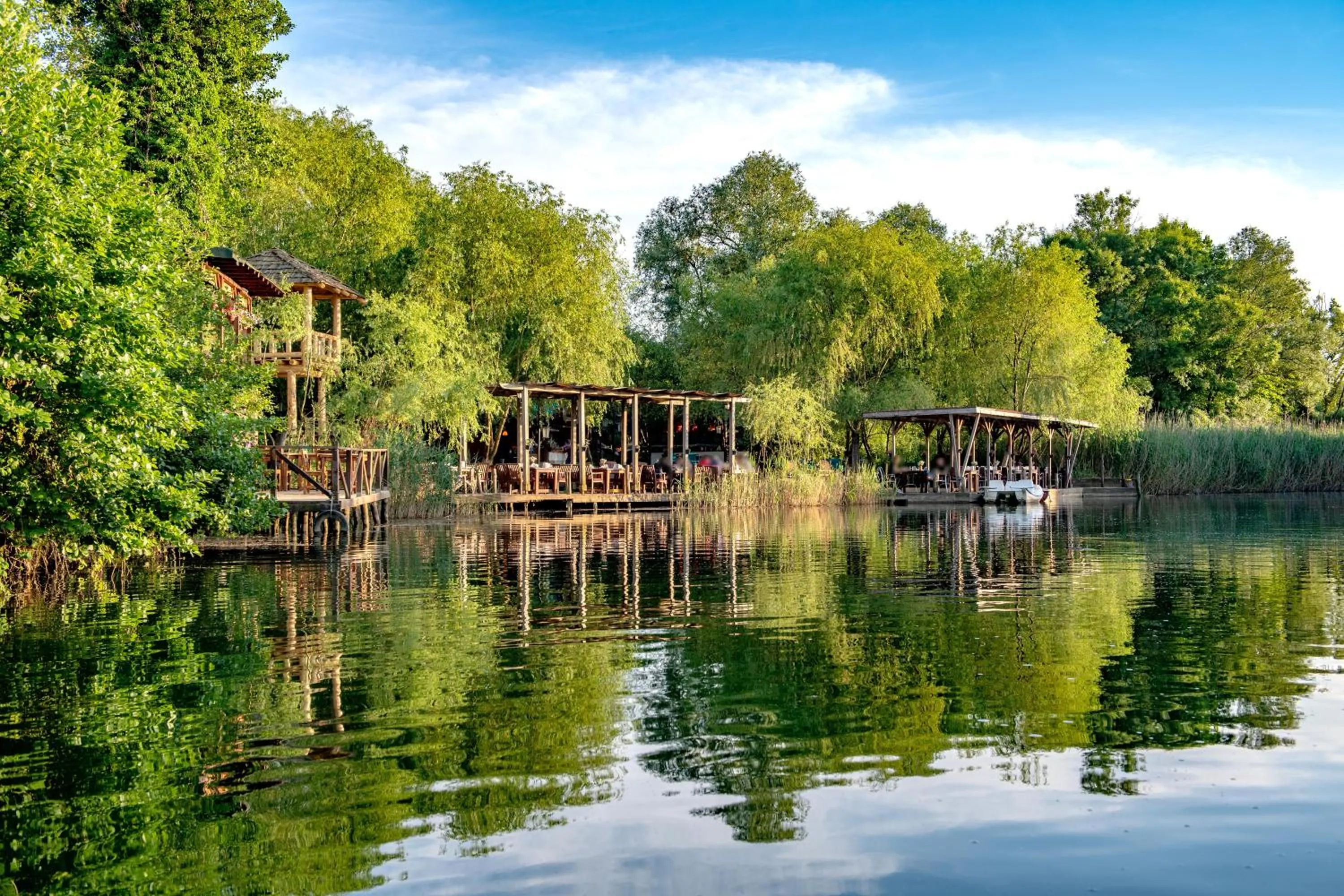 Spring in Wineport Lodge Agva Riverside Hotel & Winery