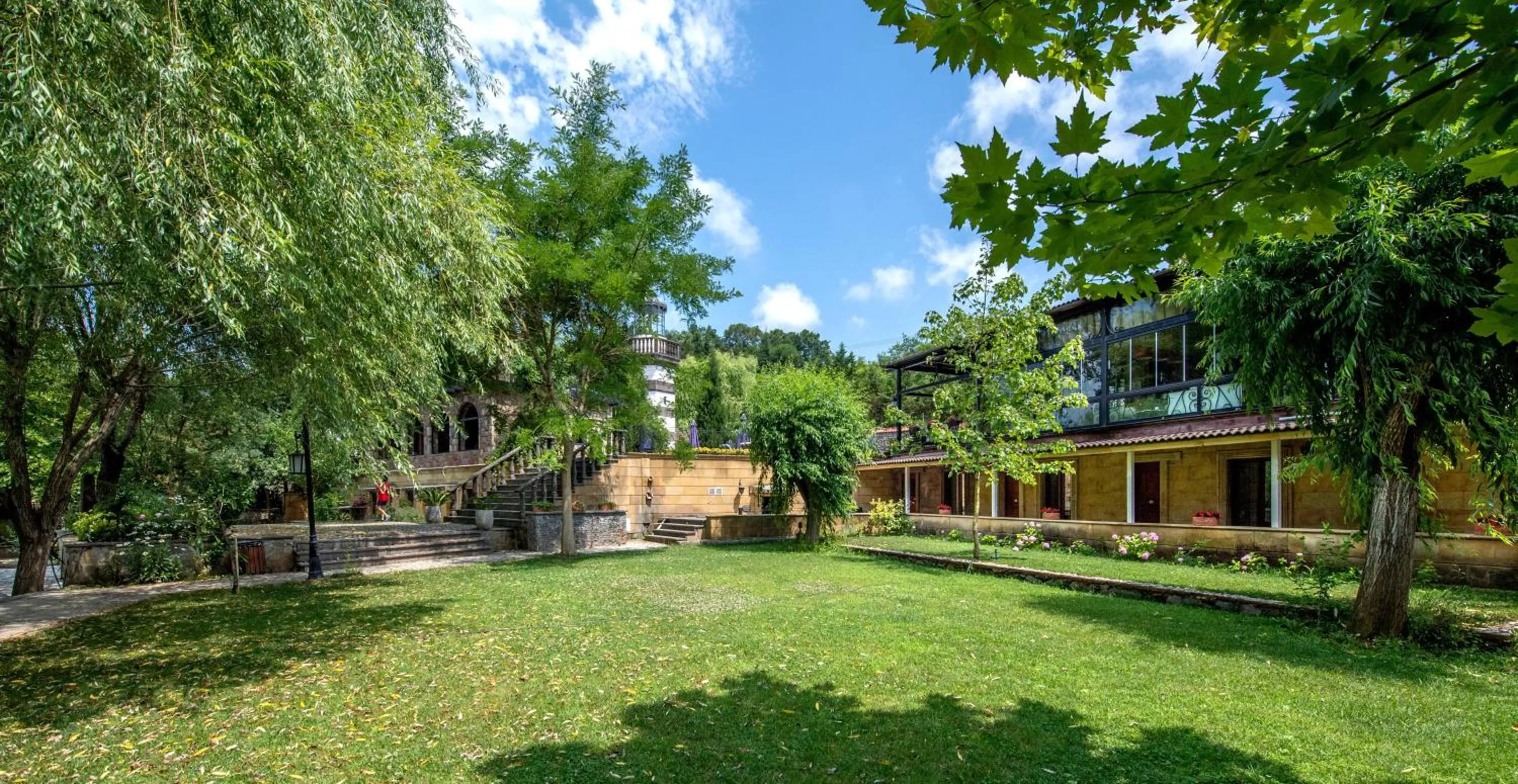 Summer in Wineport Lodge Agva Riverside Hotel & Winery