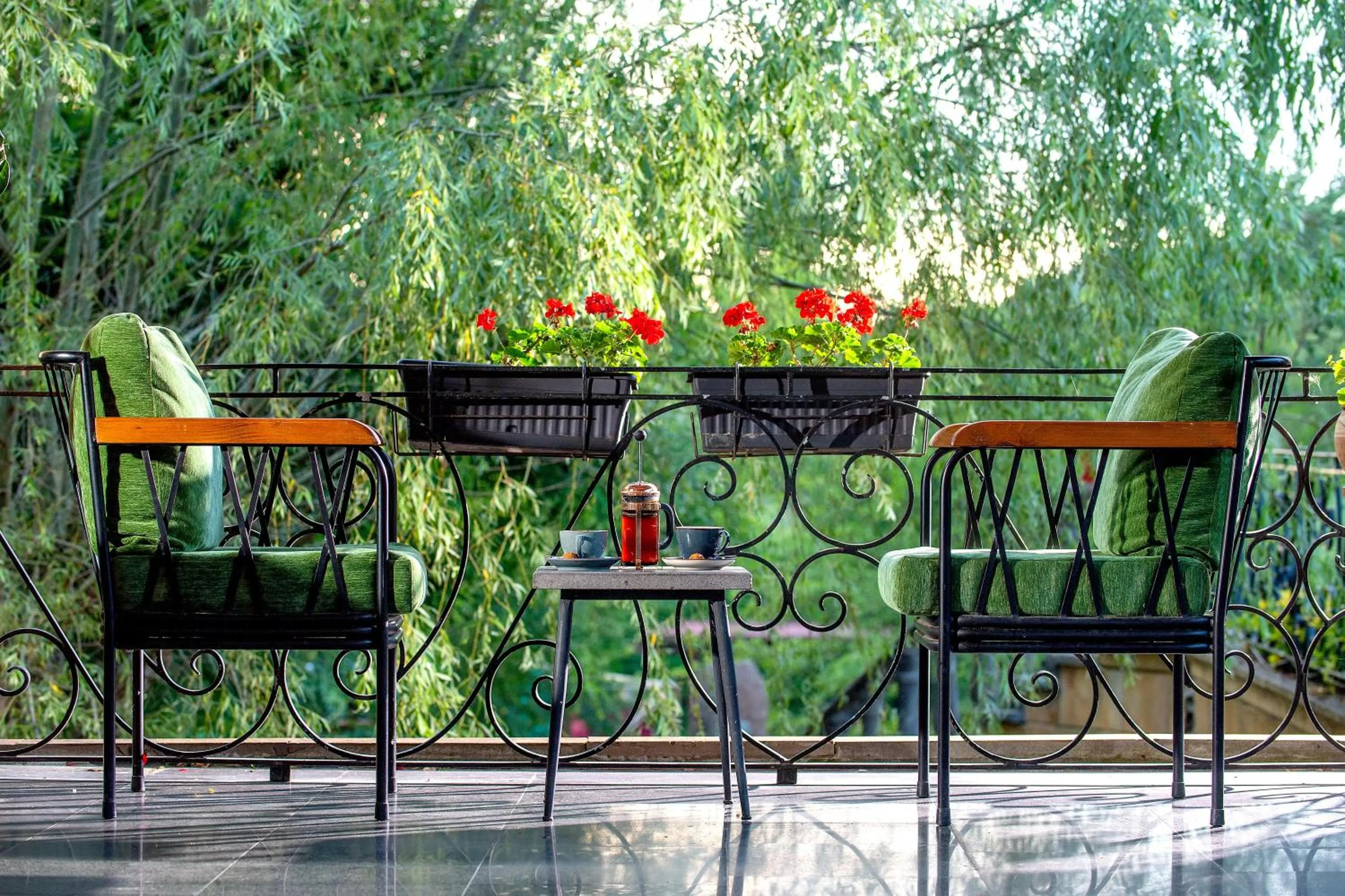 Summer in Wineport Lodge Agva Riverside Hotel & Winery