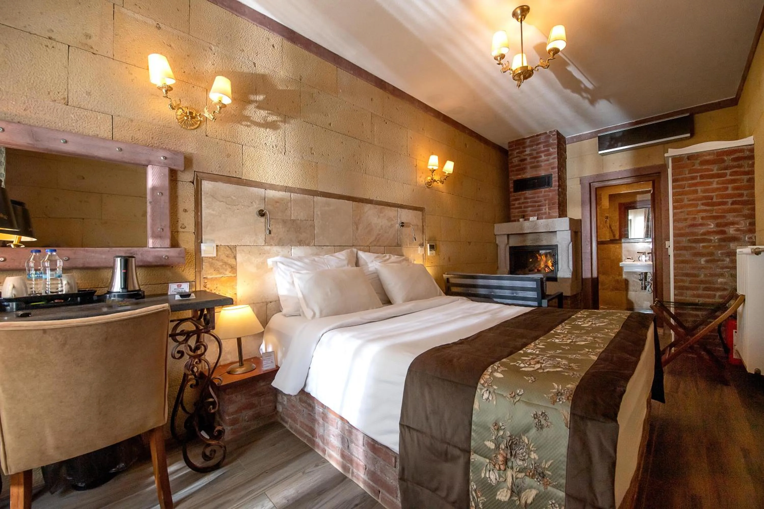 Bed in Wineport Lodge Agva Riverside Hotel & Winery