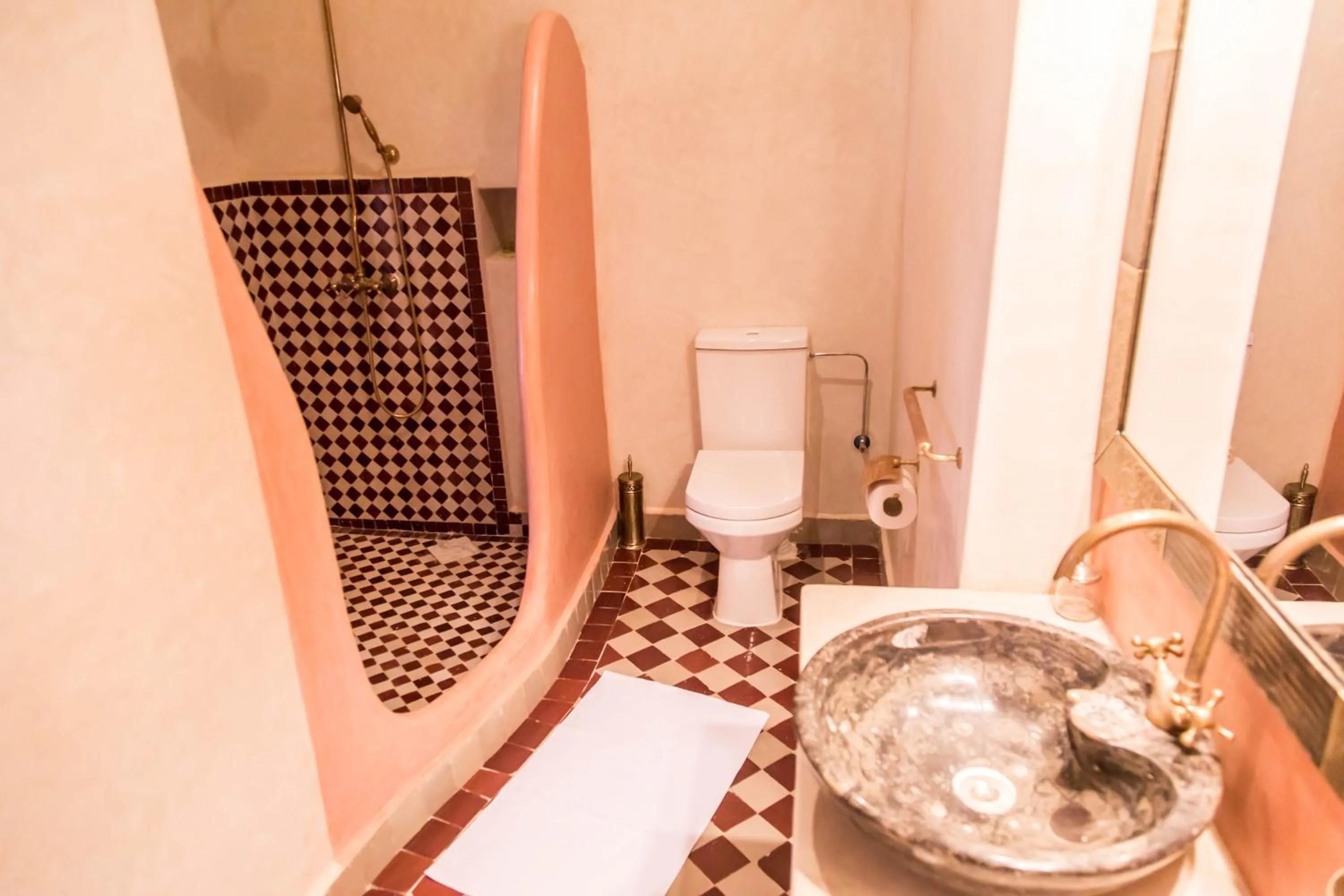 Bathroom in Riad Azawad